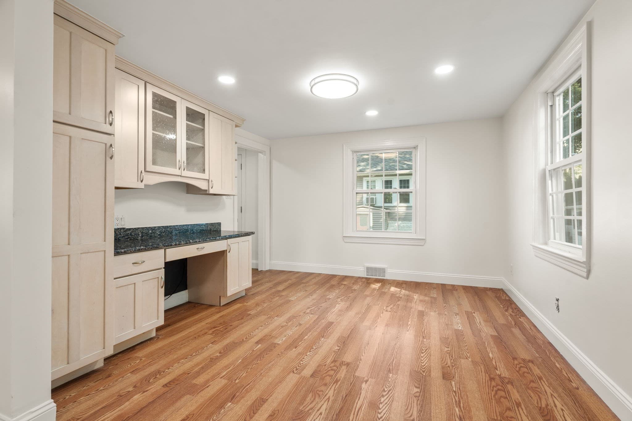 Single Family Residence at 26 Elliott St, Reading MA 01867, Reading, photo 4 of 22
