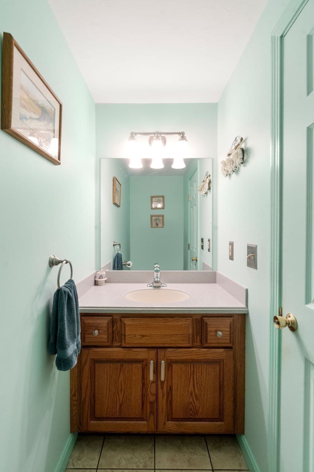 Single Family Residence at 256 Stoneybrook Rd, Fitchburg MA 01420, Fitchburg, photo 7 of 37