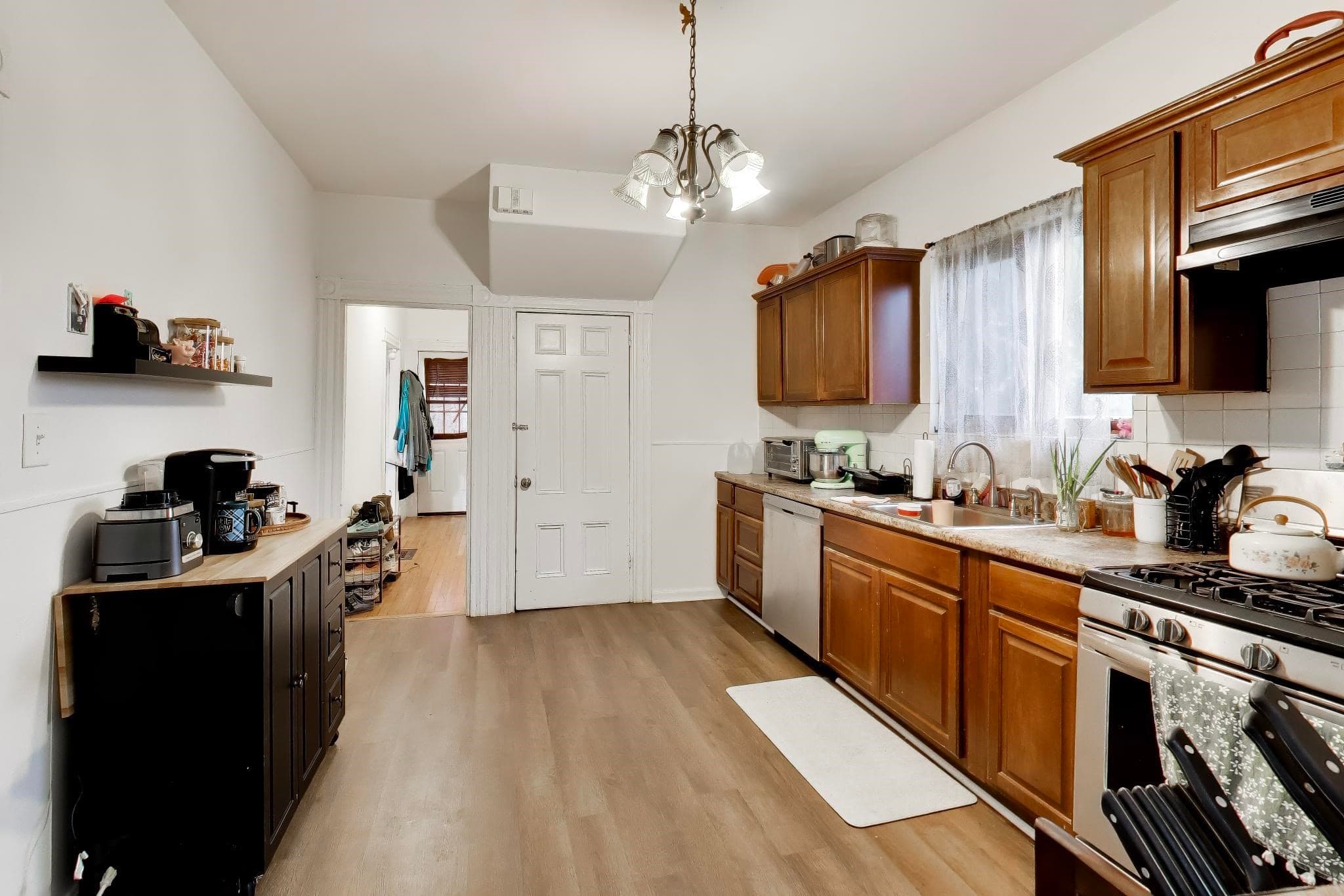 2 Family - 2 Units Up/Down at 9 Irving, Everett MA 02149, Everett, photo 6 of 39