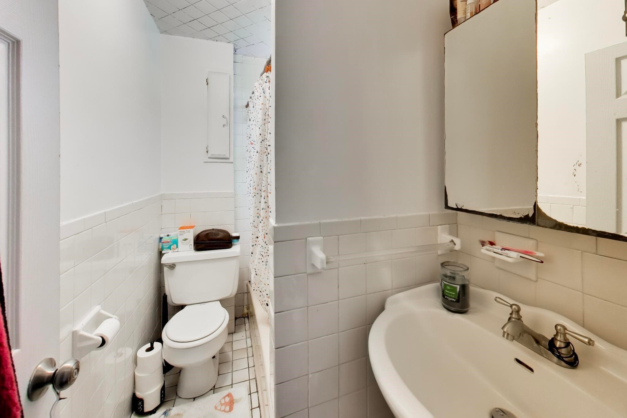 2 Family - 2 Units Up/Down at 9 Irving, Everett MA 02149, Everett, photo 11 of 39
