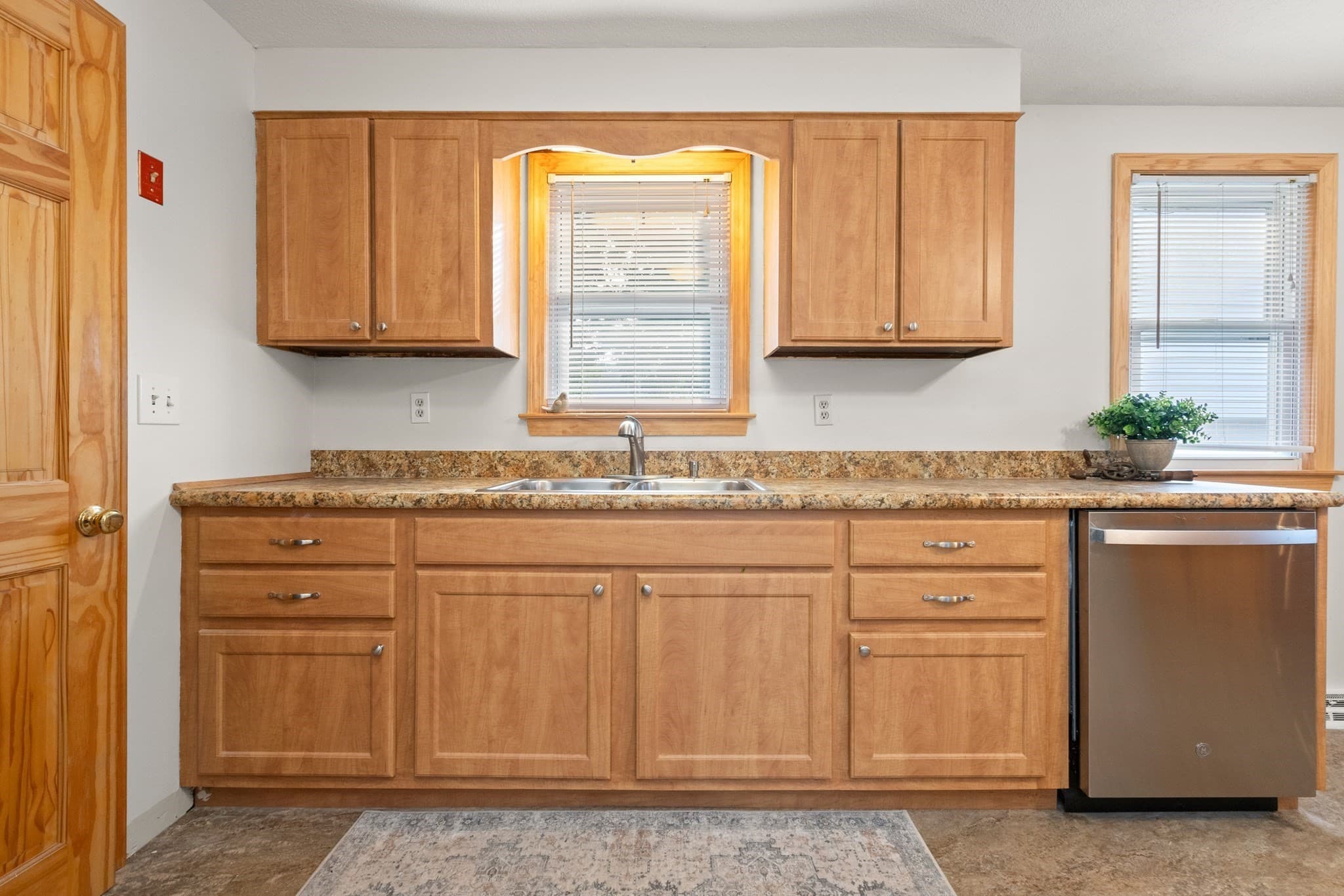 Single Family Residence at 10 Clark Rd, Groveland MA 01834, Groveland, photo 13 of 37