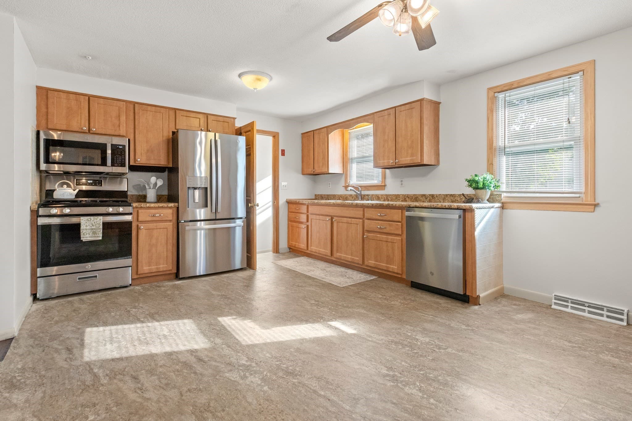 Single Family Residence at 10 Clark Rd, Groveland MA 01834, Groveland, photo 16 of 37