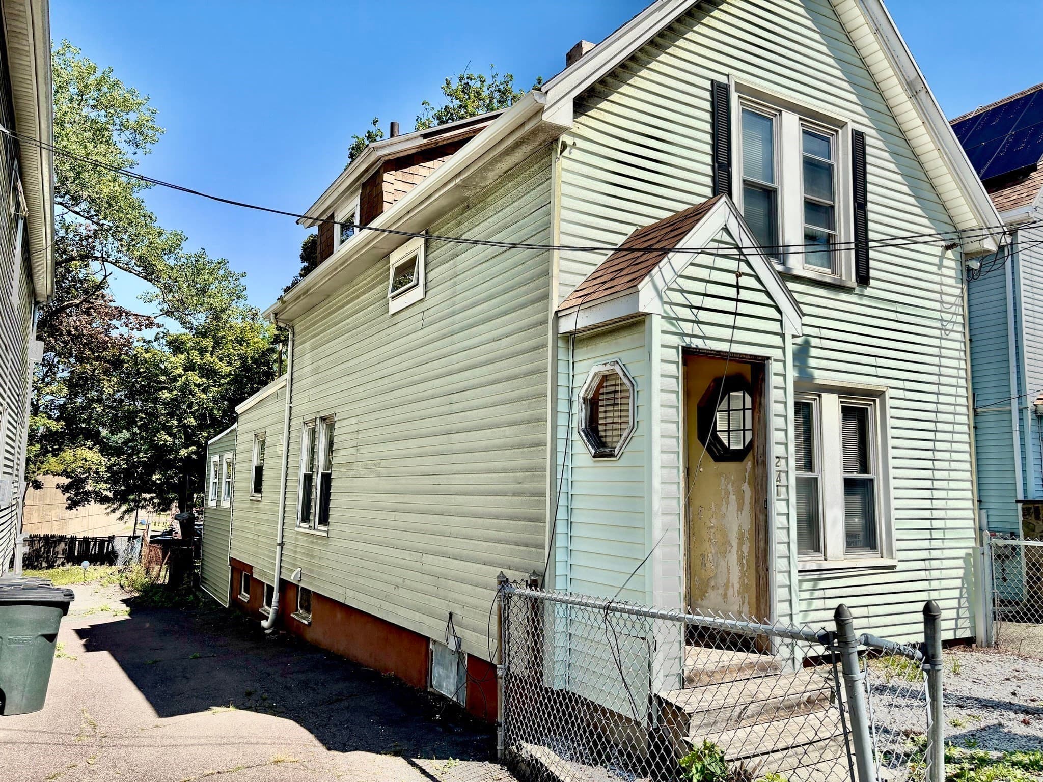 241 Webster Ave, Chelsea MA 02150