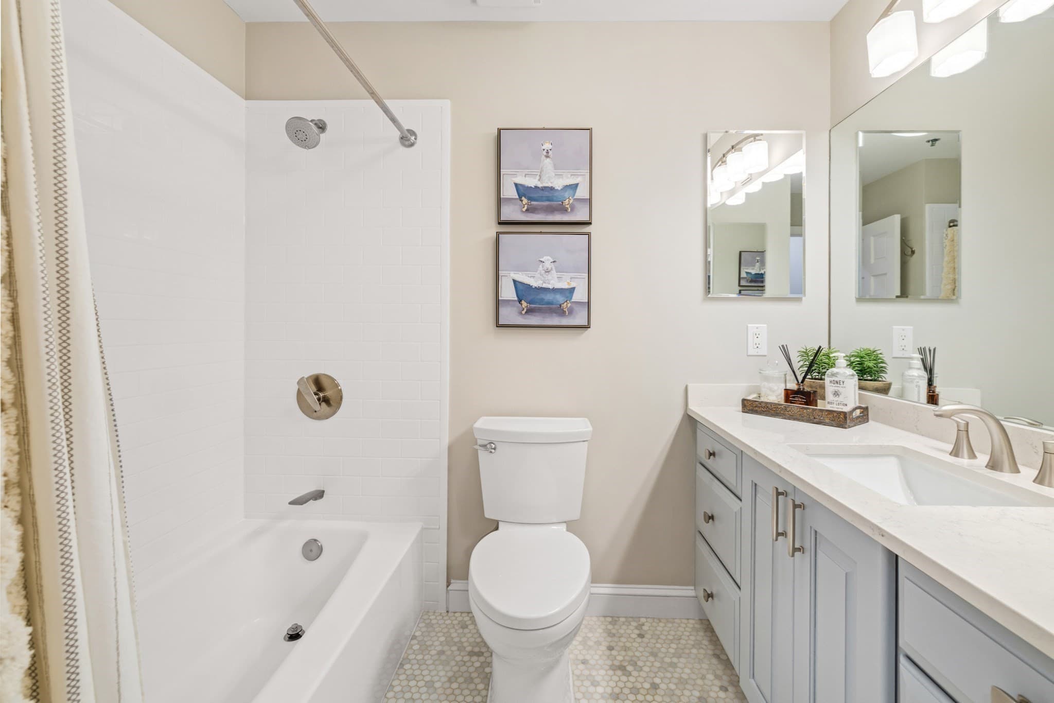 Condominium at 30 Monument Square # 207, Boston MA 02129, Boston, photo 18 of 27