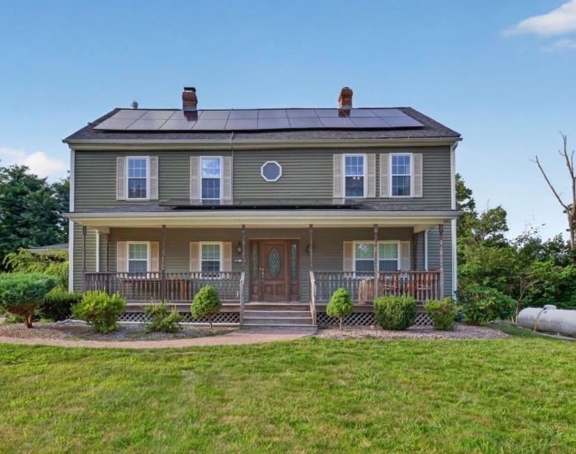 8 Albert Dr, Millville MA 01529