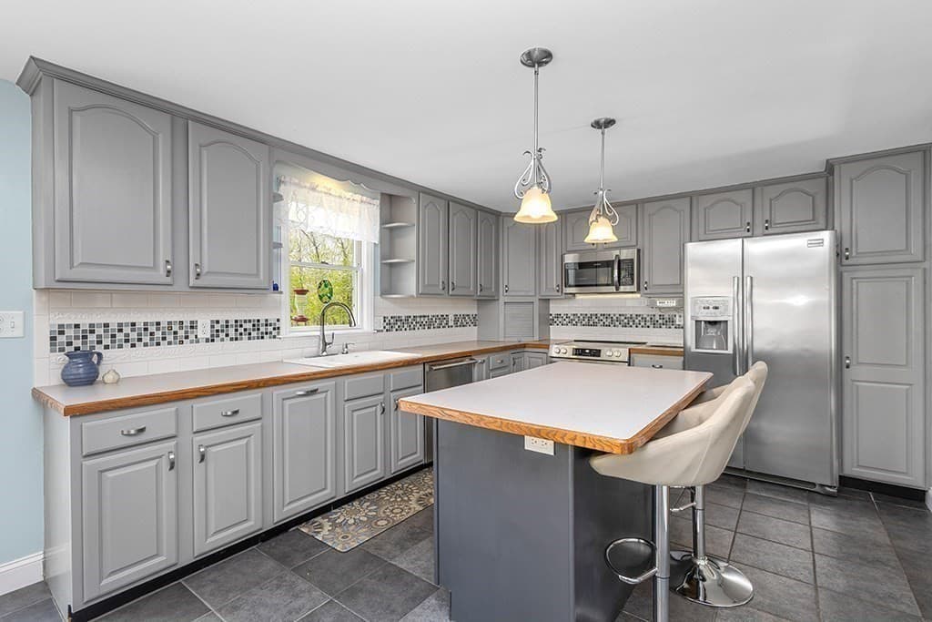 Single Family Residence at 2 Howard Ln, Lakeville MA 02347, Lakeville, photo 5 of 36