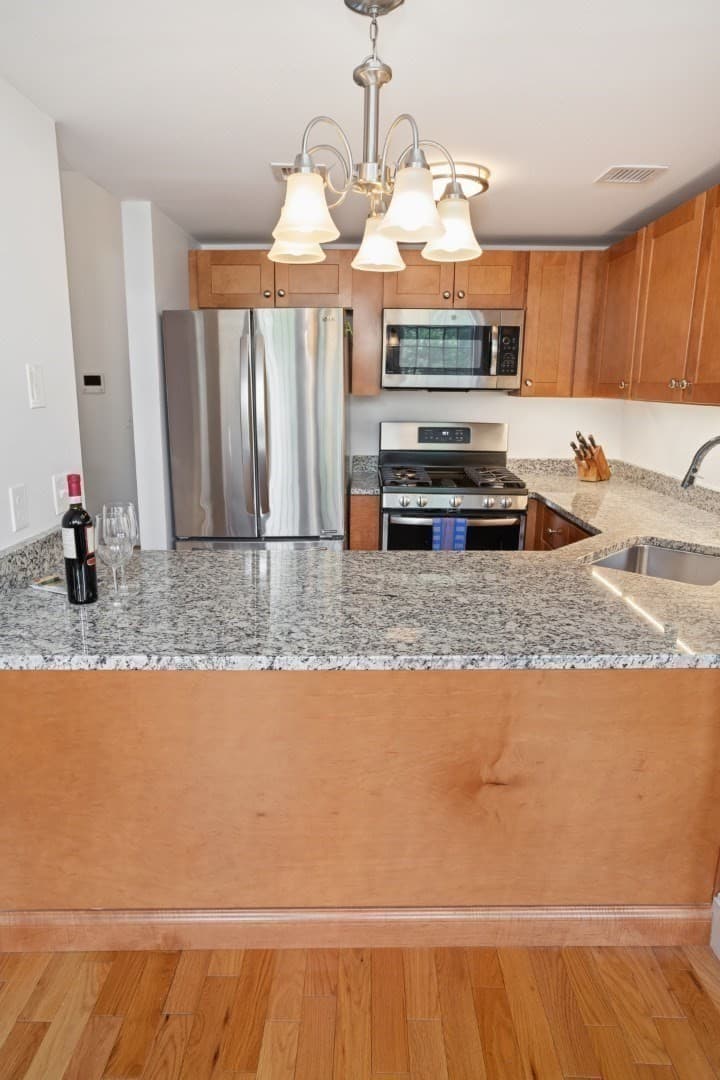 Condominium at 52 Sanborn Street # 202, Reading MA 01867, Reading, photo 12 of 38