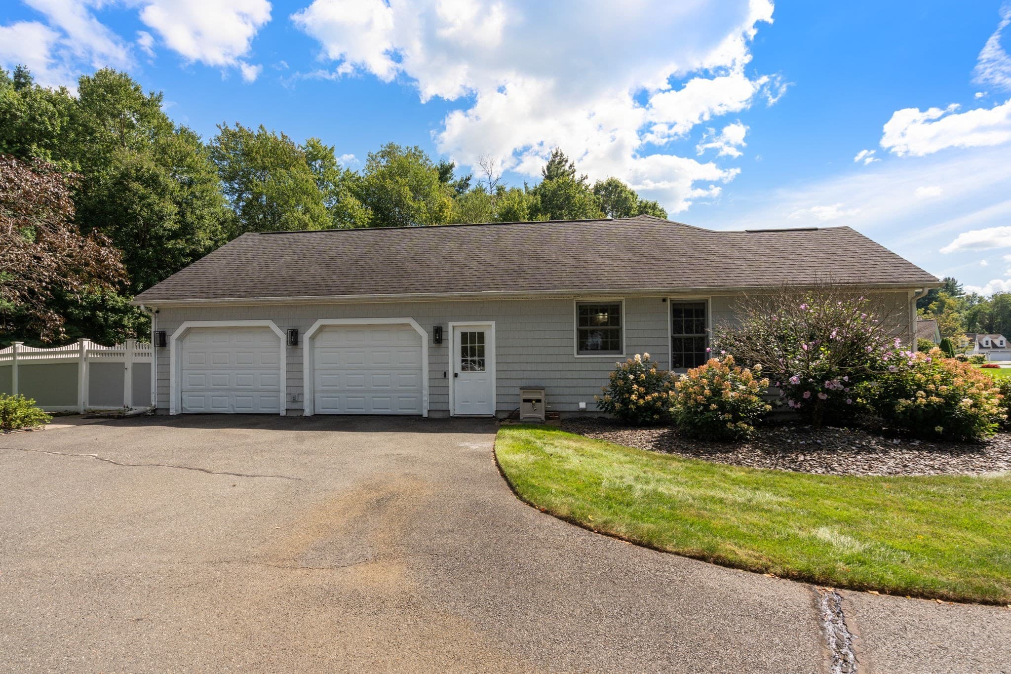 Single Family Residence at 6 Perennial Ln, Hampden MA 01036, Hampden, photo 2 of 36