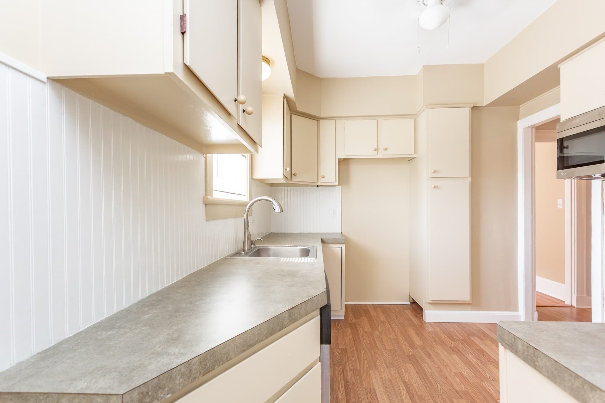 Single Family Residence at 2714 Riverside Avenue, Somerset MA 02726, Somerset, photo 13 of 31