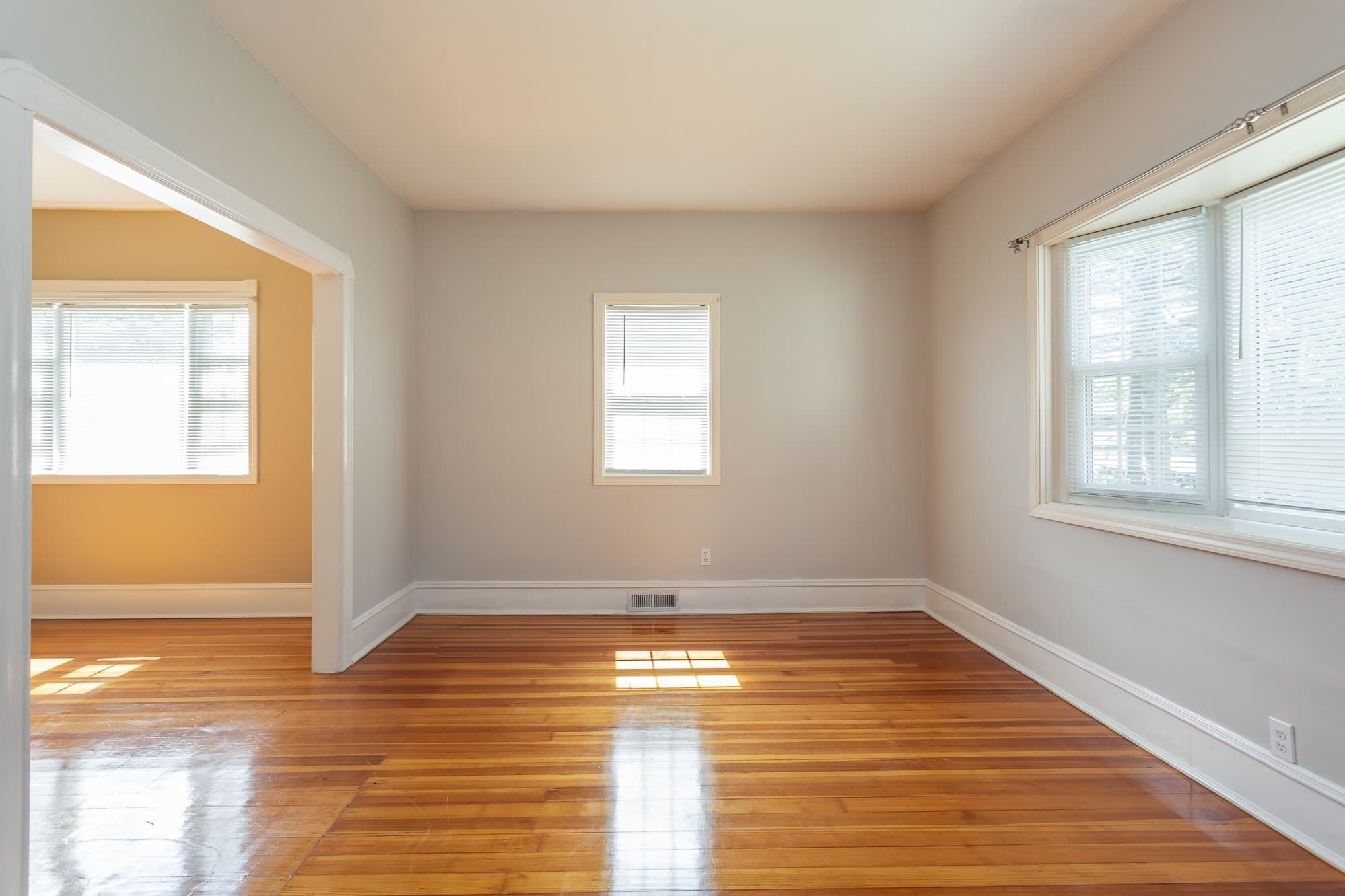 Single Family Residence at 2714 Riverside Avenue, Somerset MA 02726, Somerset, photo 8 of 31