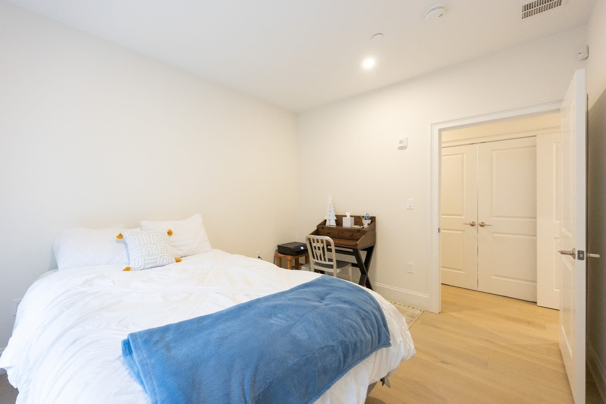 Condominium at 15 Raymond Street # 1, Boston MA 02134, photo 27 of 41