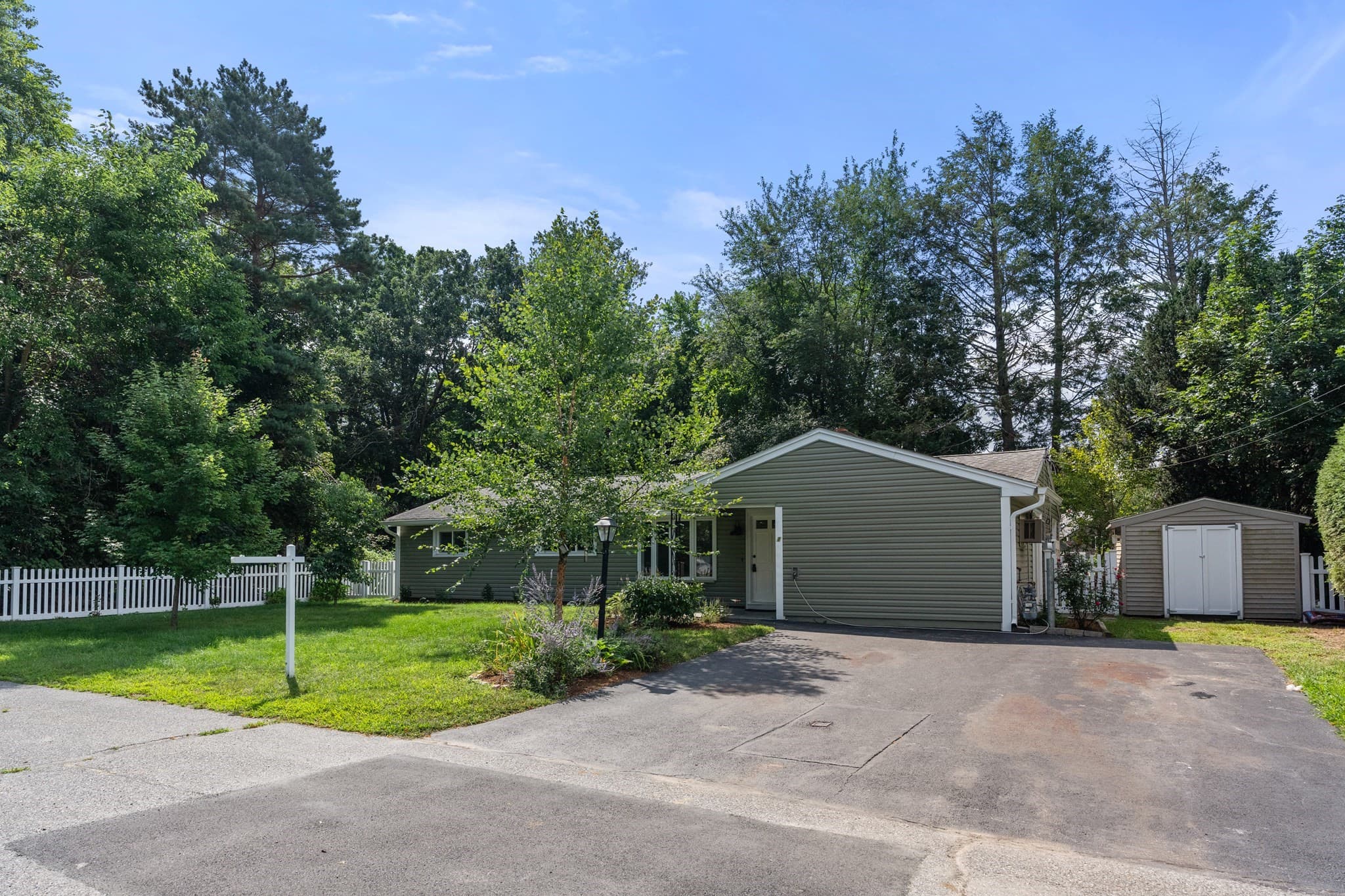 1 Amory Ave, Maynard MA 01754