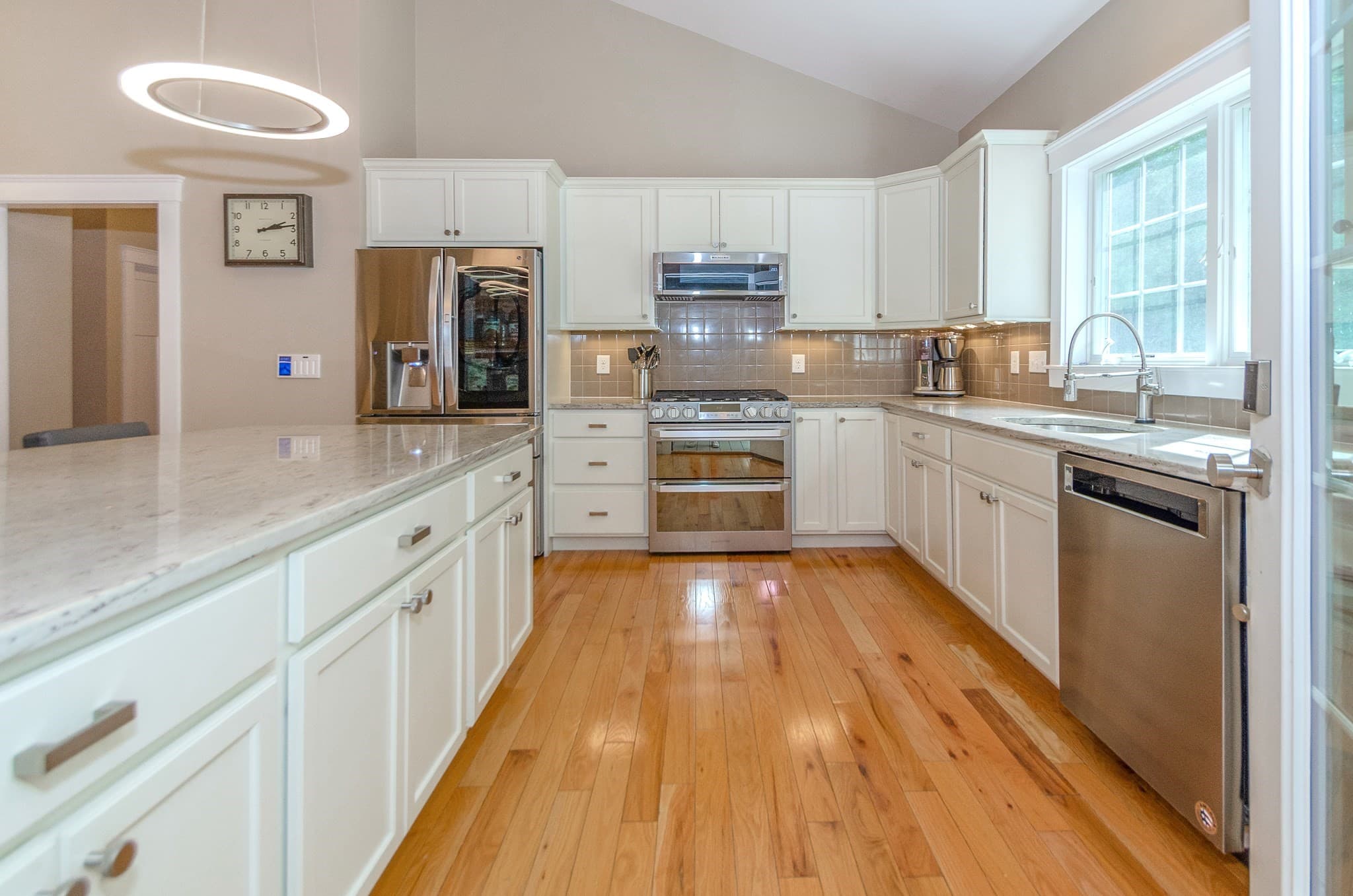 Single Family Residence at 12 Fieldstone Dr, Mattapoisett MA 02739, Mattapoisett, photo 14 of 34