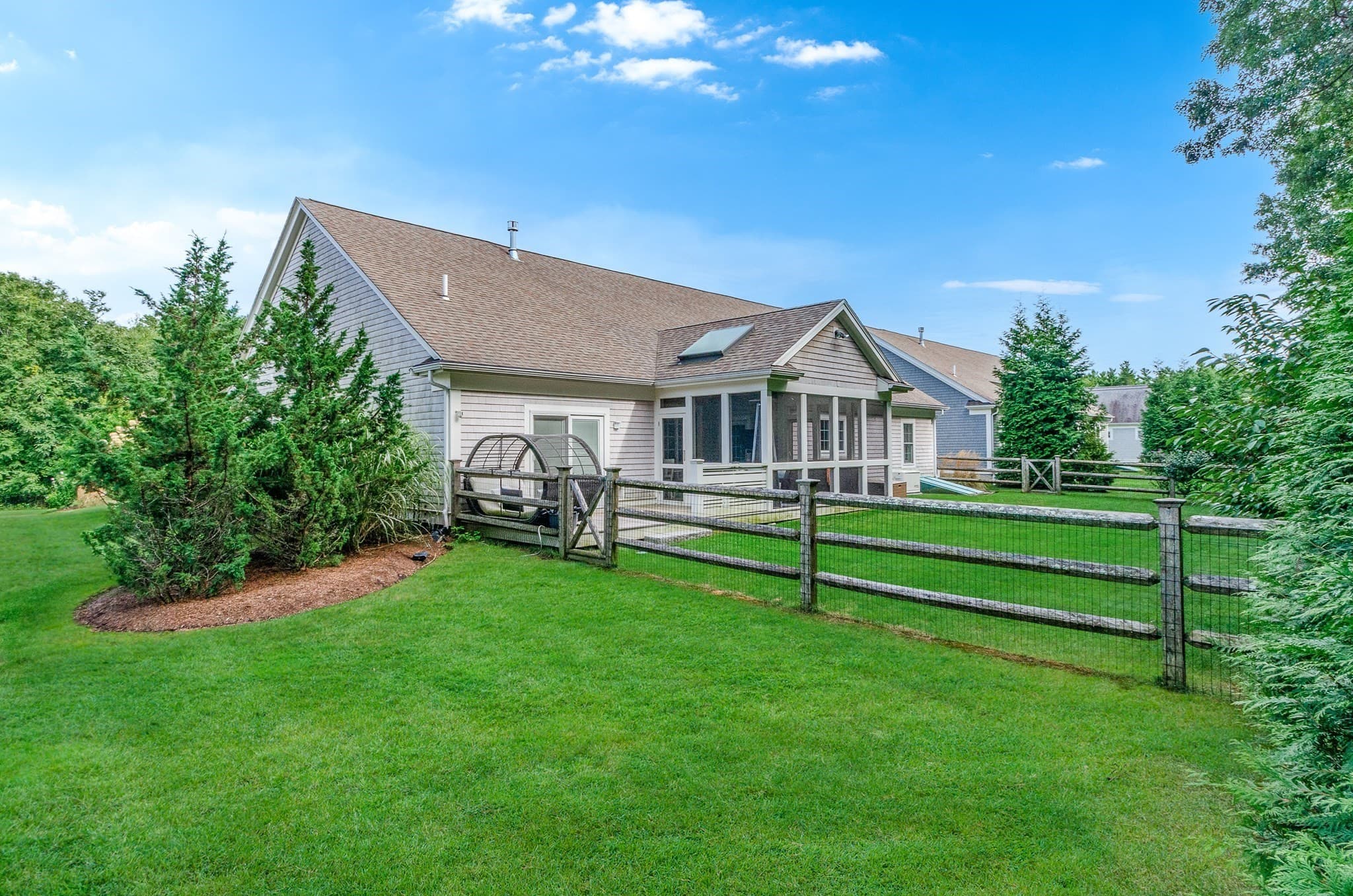 Single Family Residence at 12 Fieldstone Dr, Mattapoisett MA 02739, Mattapoisett, photo 31 of 34