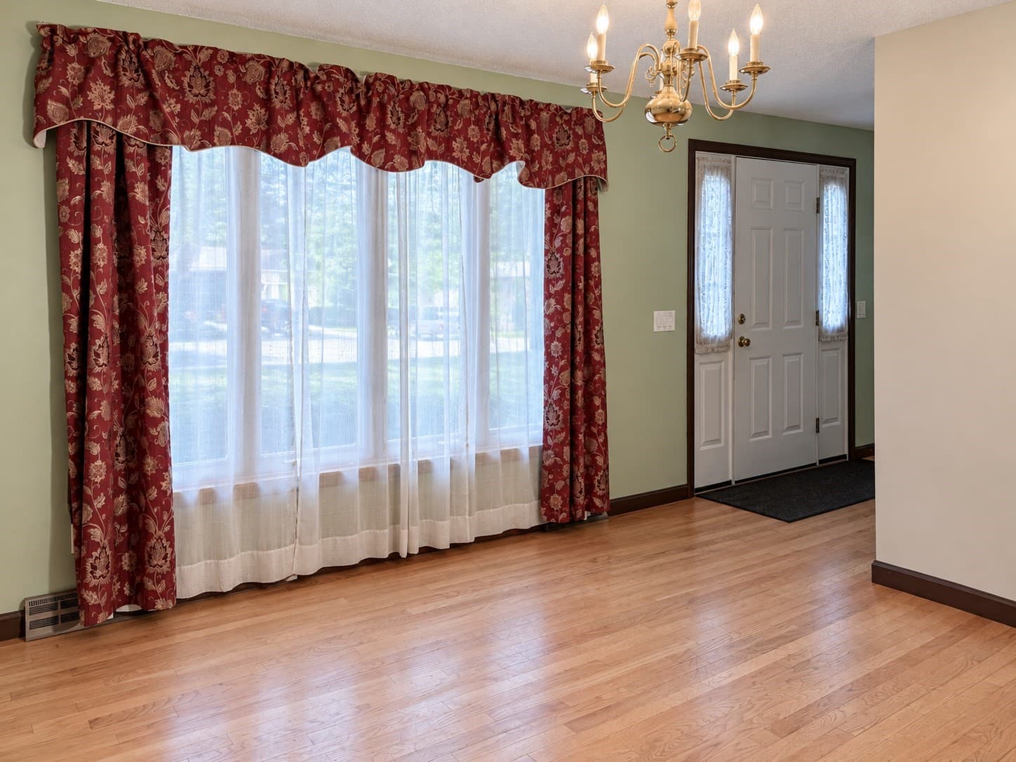 Single Family Residence at 138 Slate Rd, Chicopee MA 01020, Chicopee, photo 16 of 42