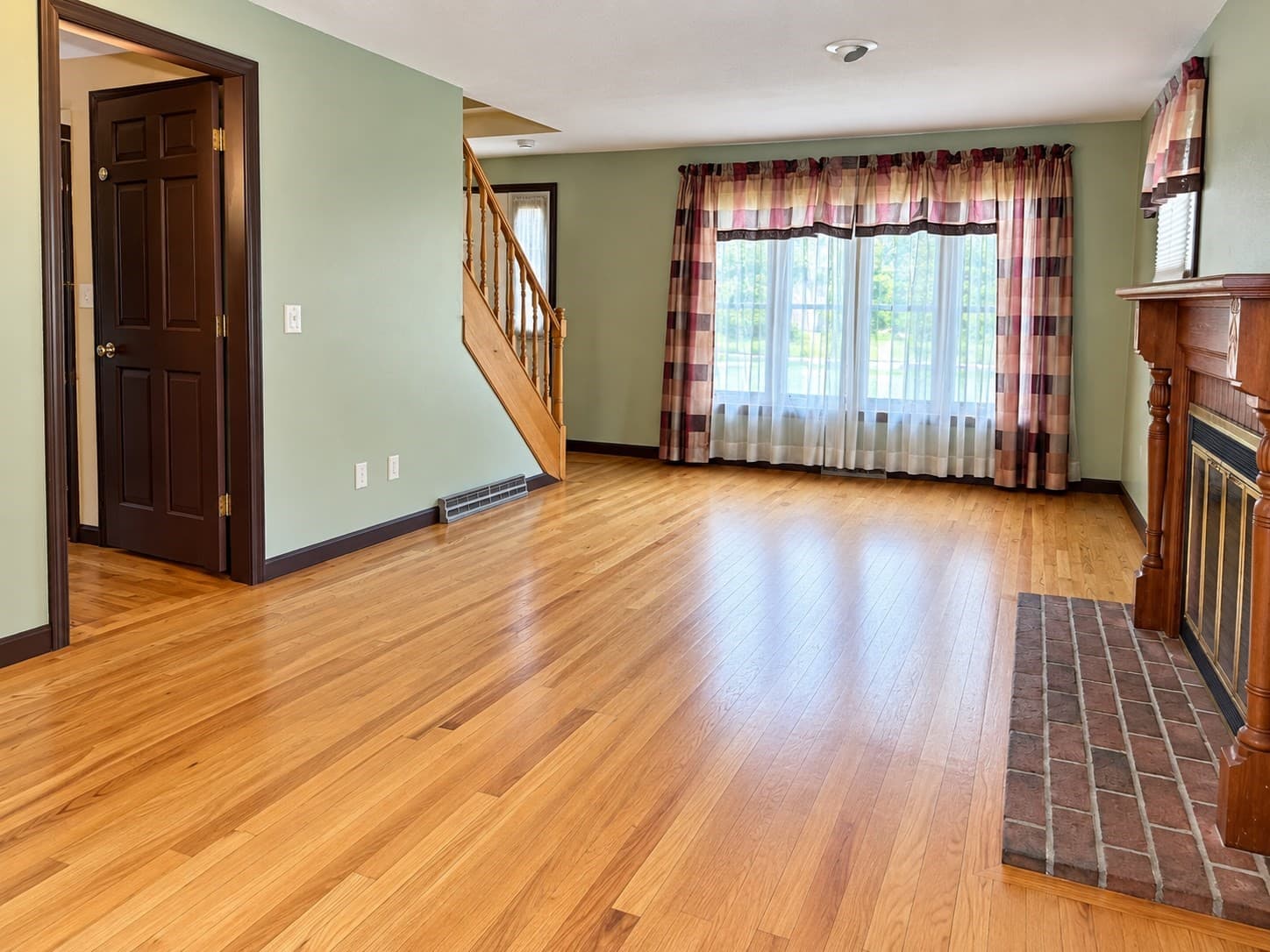 Single Family Residence at 138 Slate Rd, Chicopee MA 01020, Chicopee, photo 8 of 42