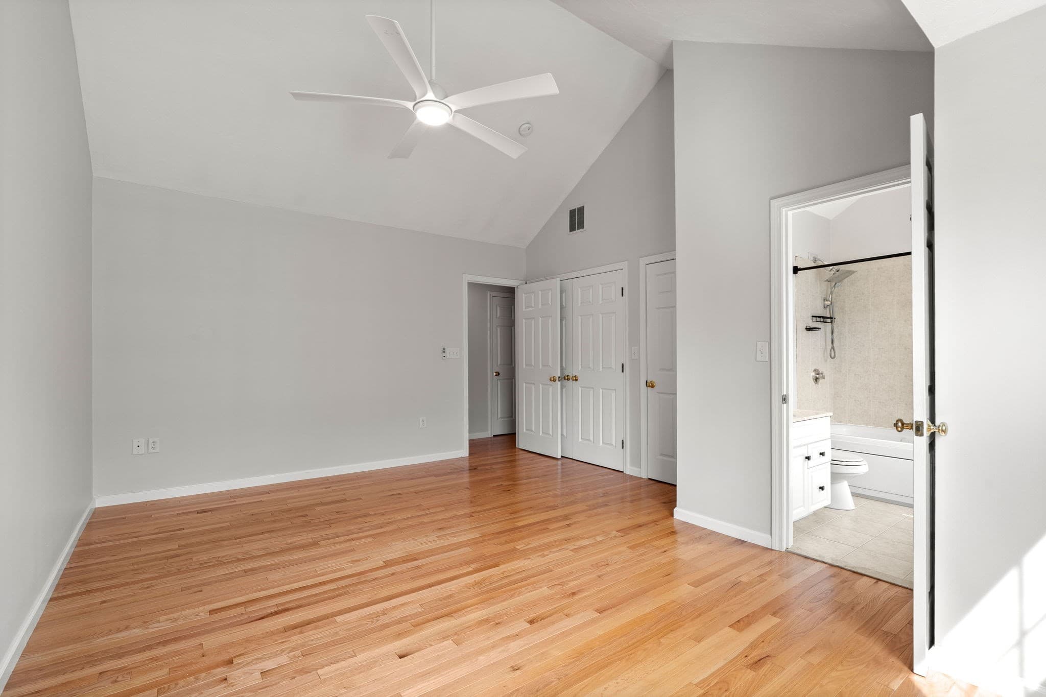 Condominium at 201 Main St # 2, Woburn MA 01801, Woburn, photo 23 of 42