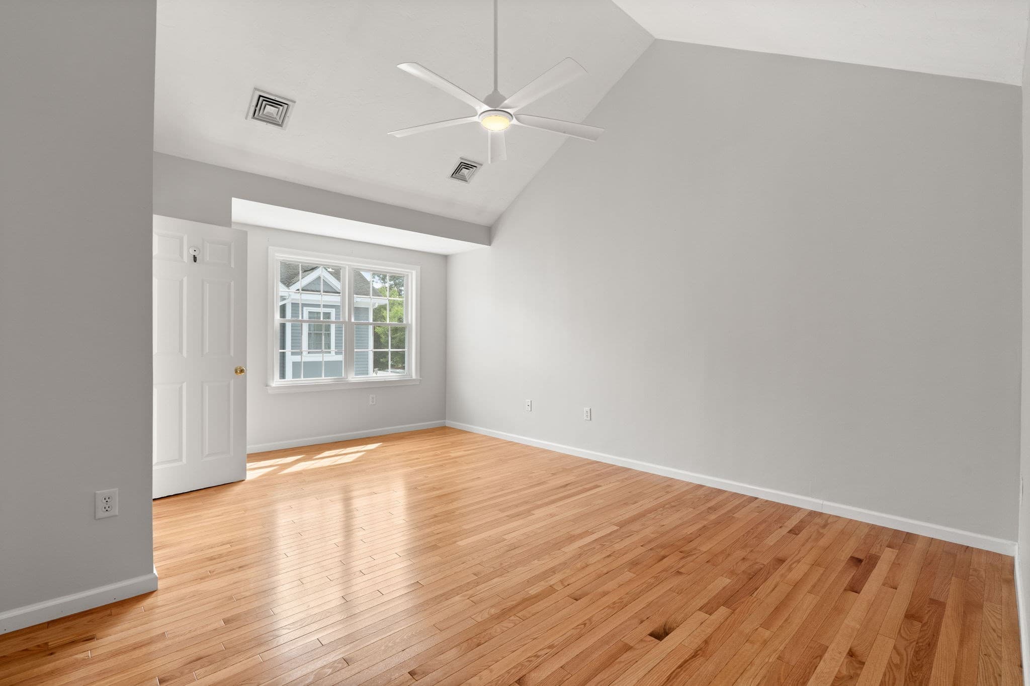Condominium at 201 Main St # 2, Woburn MA 01801, Woburn, photo 21 of 42
