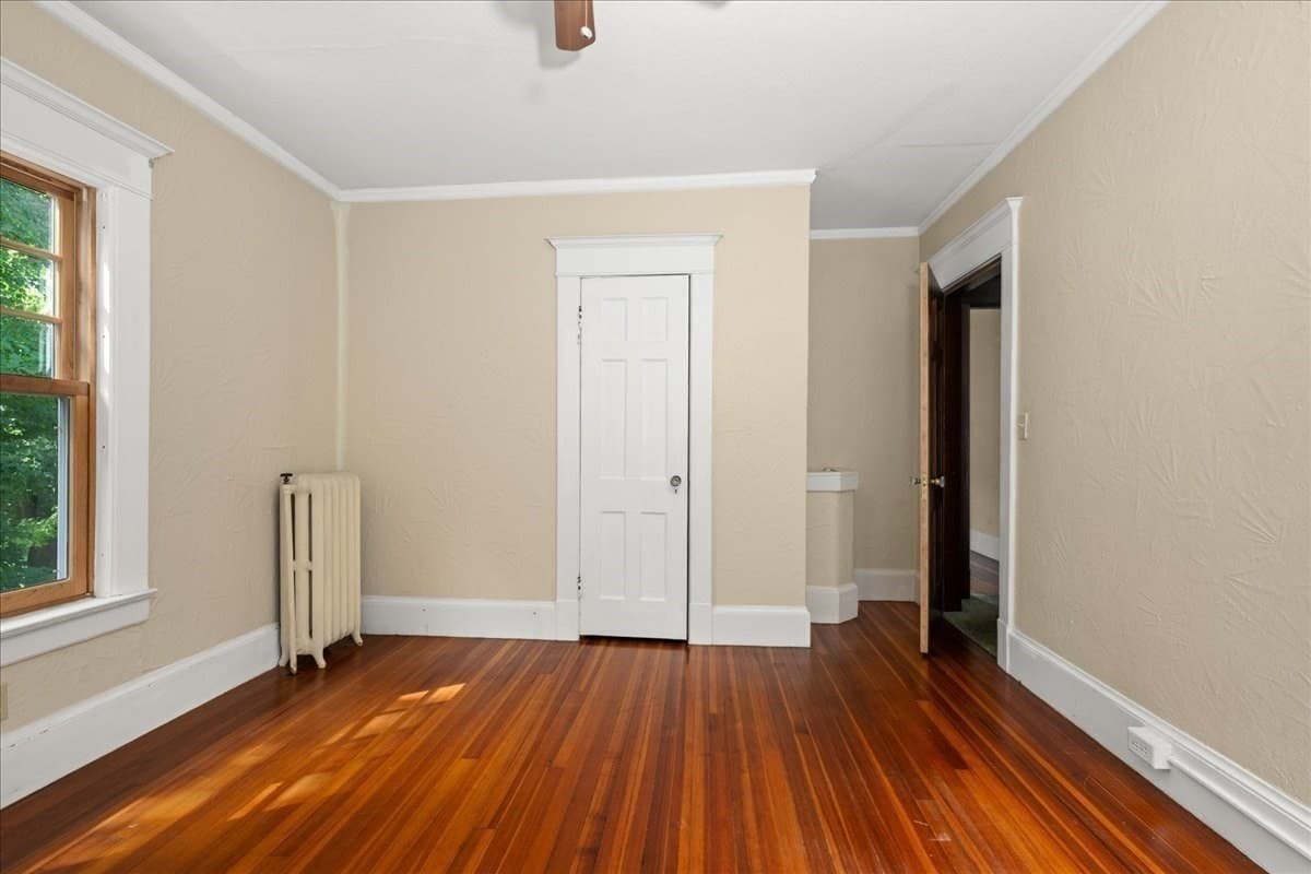 Single Family Residence at 1140 Northampton St, Holyoke MA 01040, Holyoke, photo 23 of 41