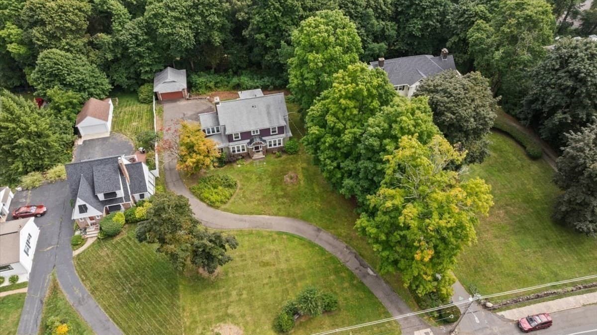 Single Family Residence at 1140 Northampton St, Holyoke MA 01040, Holyoke, photo 36 of 41