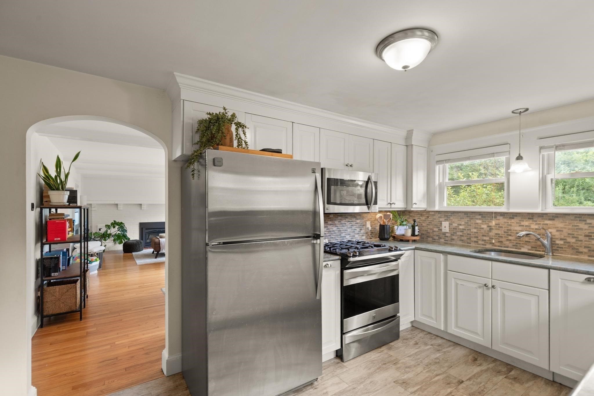 Single Family Residence at 161 Dodge St, Beverly MA 01915, Beverly, photo 5 of 28