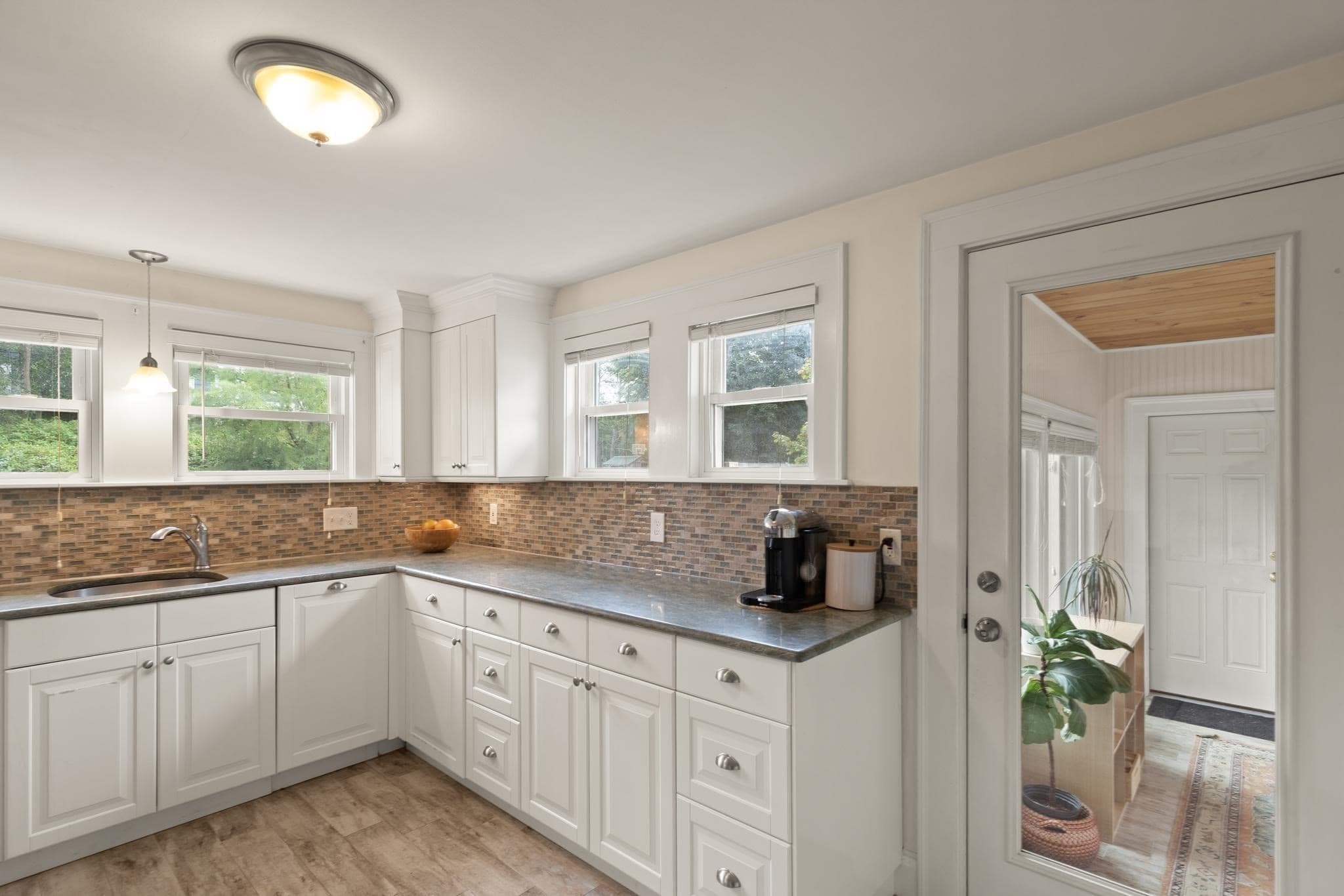 Single Family Residence at 161 Dodge St, Beverly MA 01915, Beverly, photo 8 of 28