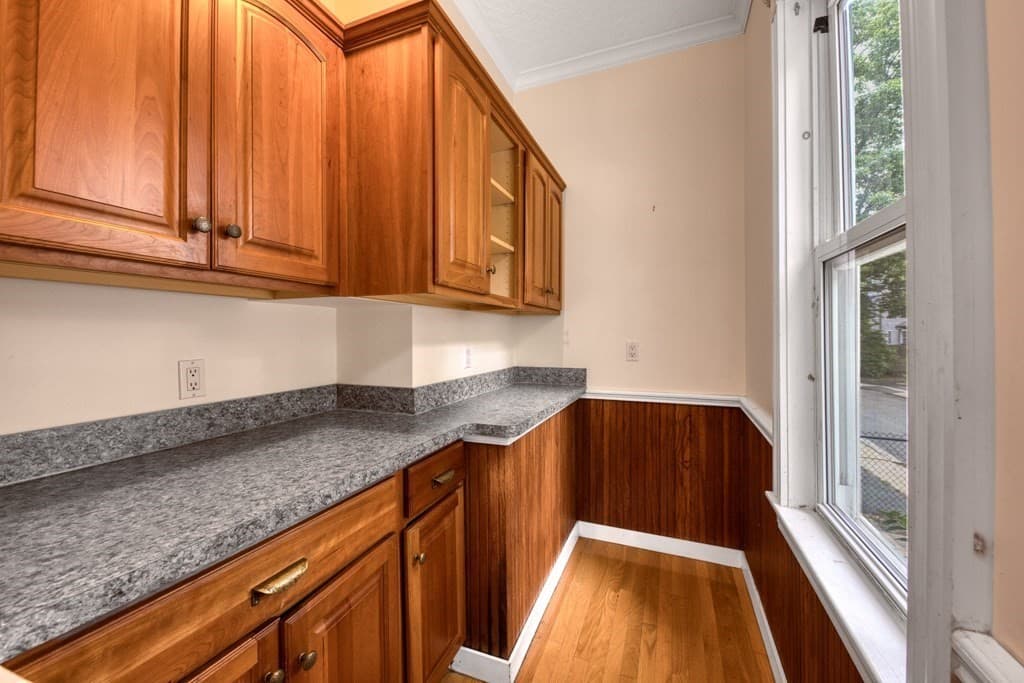 Single Family Residence at 136 Elm Street, Cambridge MA 02140, Cambridge, photo 17 of 30