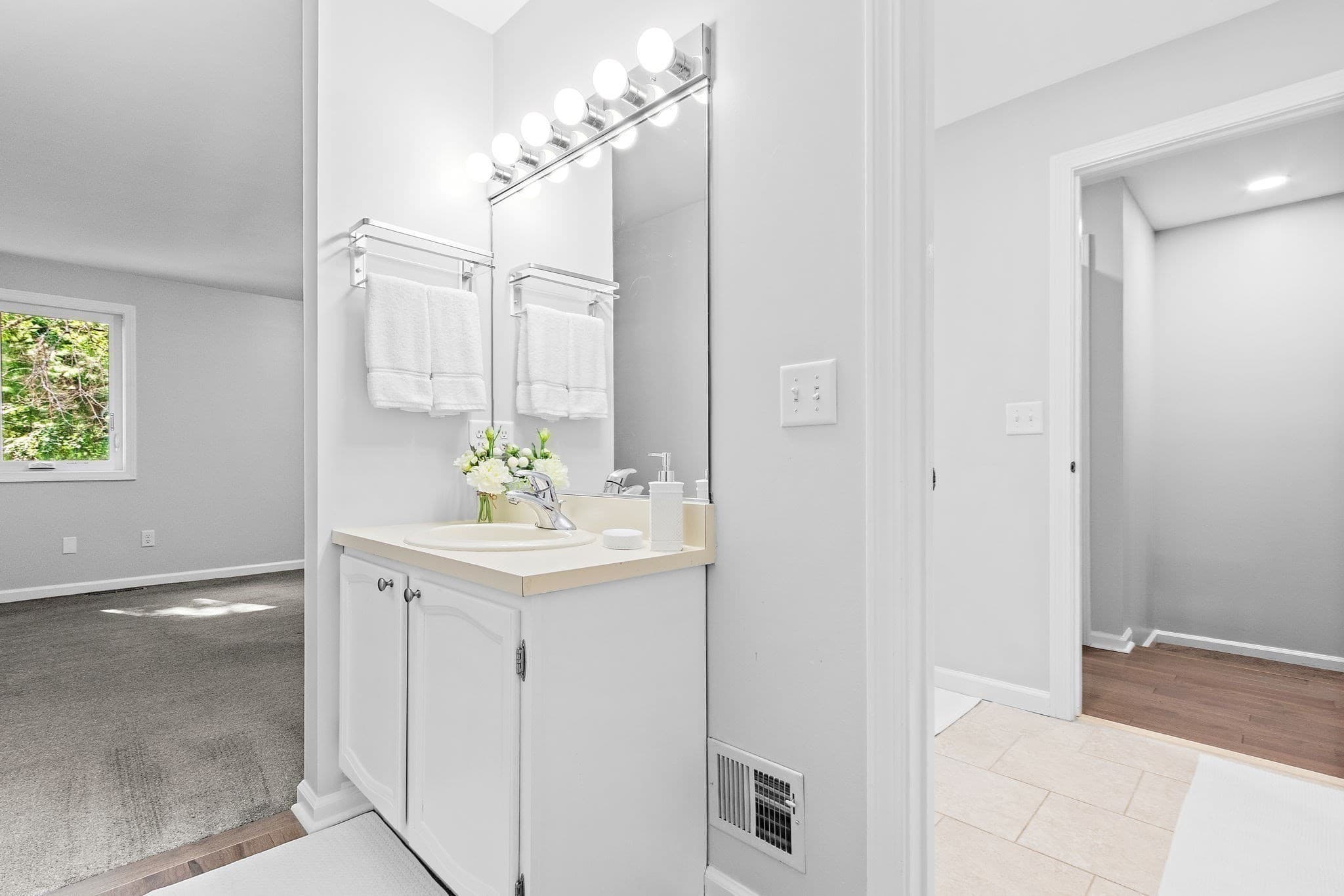 Condominium at 608 Maple Brook Rd # 608, Bellingham MA 02019, Bellingham, photo 22 of 42