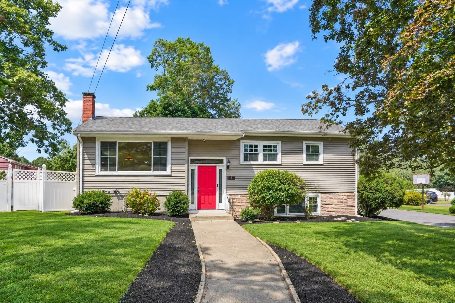8 Niles Road, Randolph MA 02368