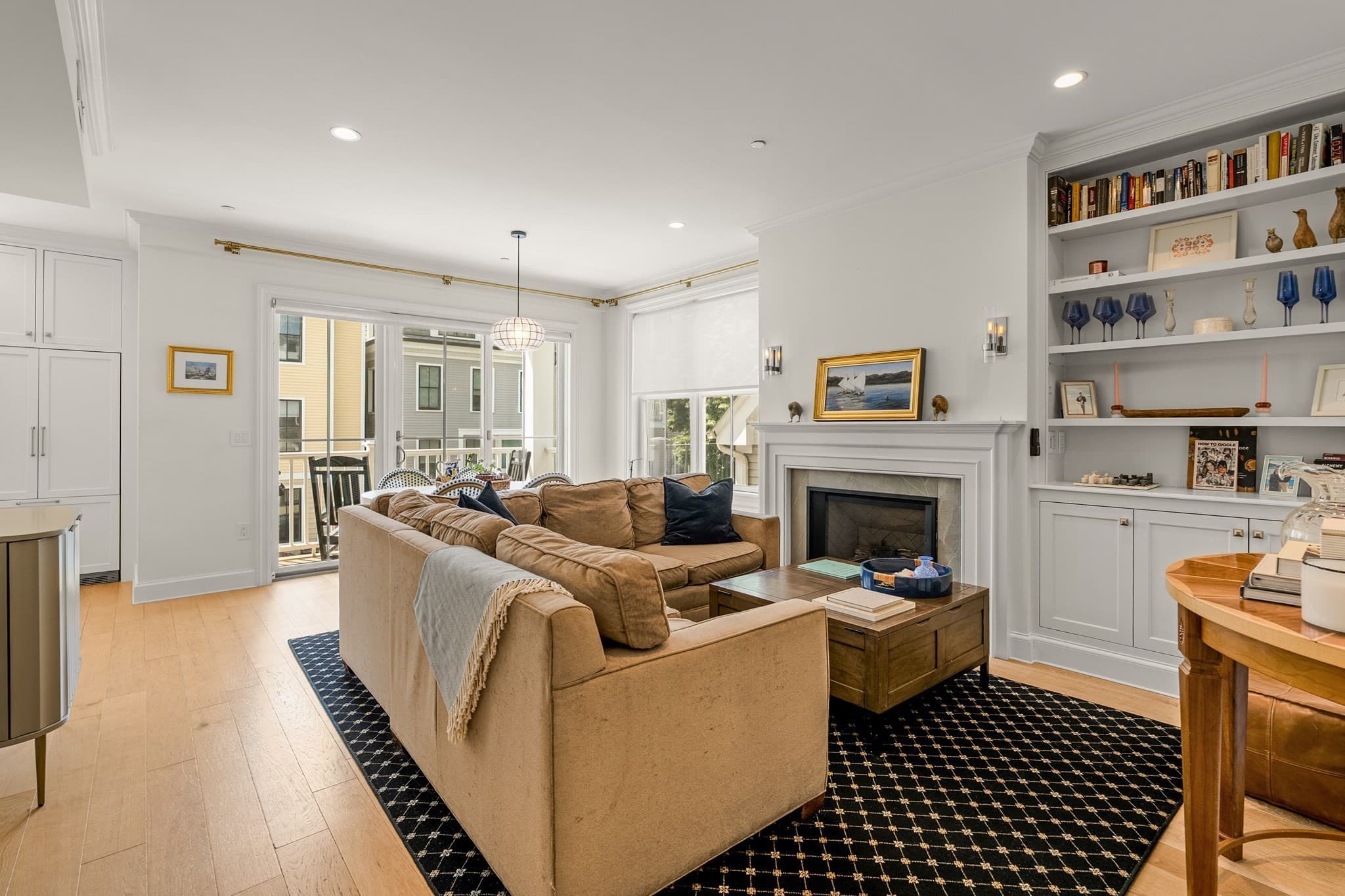 Condominium at 38 P St # 1, Boston MA 02127, Boston, photo 4 of 23