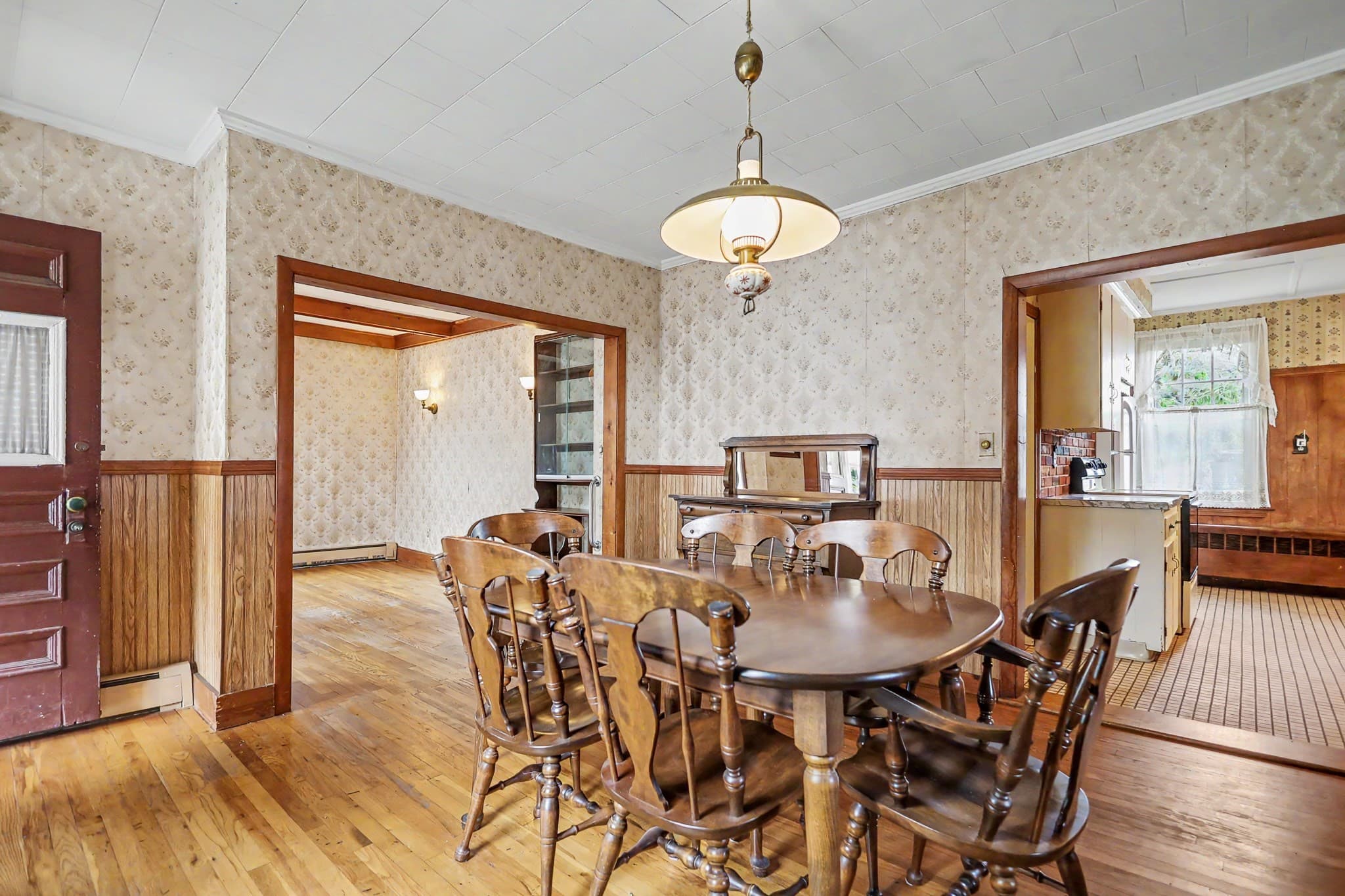 Single Family Residence at 9 Varnum Street, Haverhill MA 01835, Haverhill, photo 8 of 33