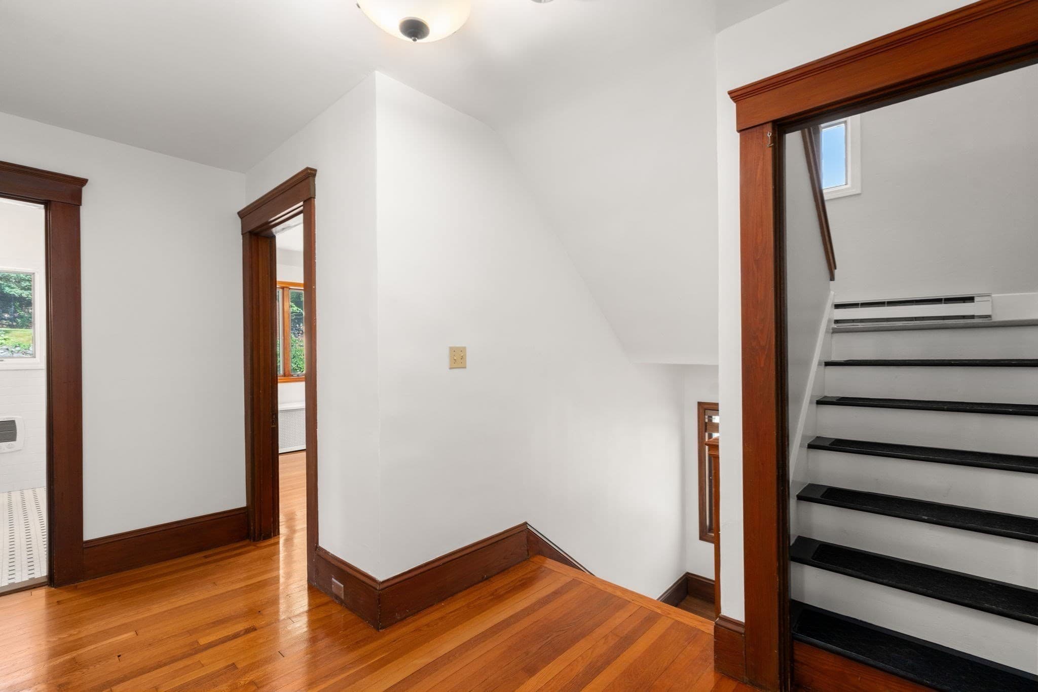Single Family Residence at 43 Laconia Rd, Worcester MA 01609, Worcester, photo 14 of 37