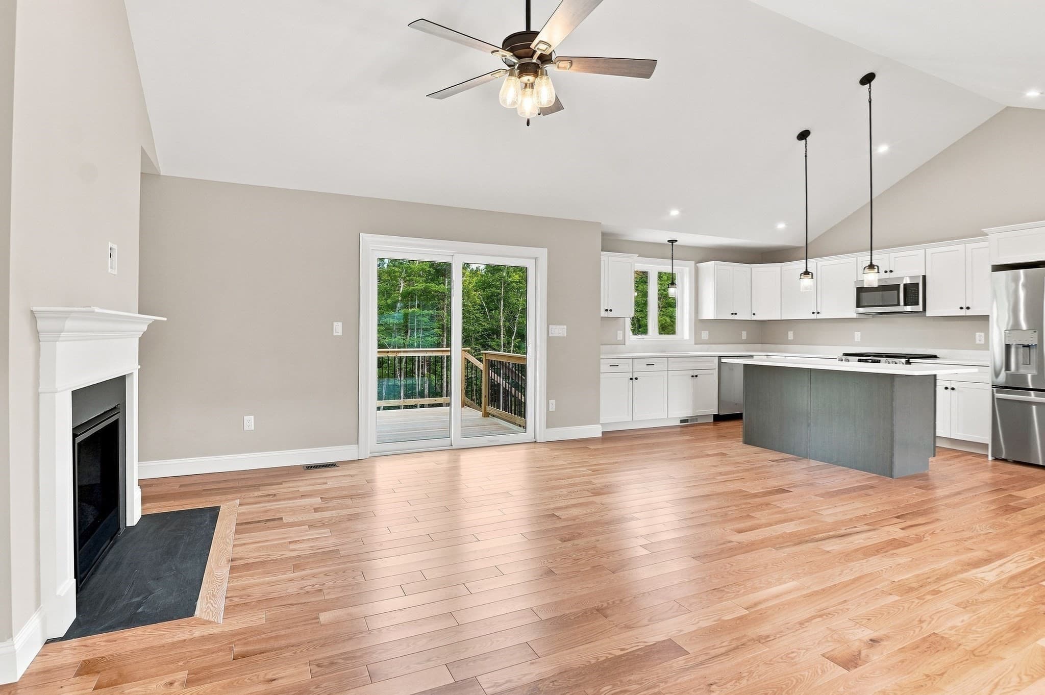 Single Family Residence at 155 Turner Farm Road, Uxbridge MA 01569, Uxbridge, photo 9 of 19