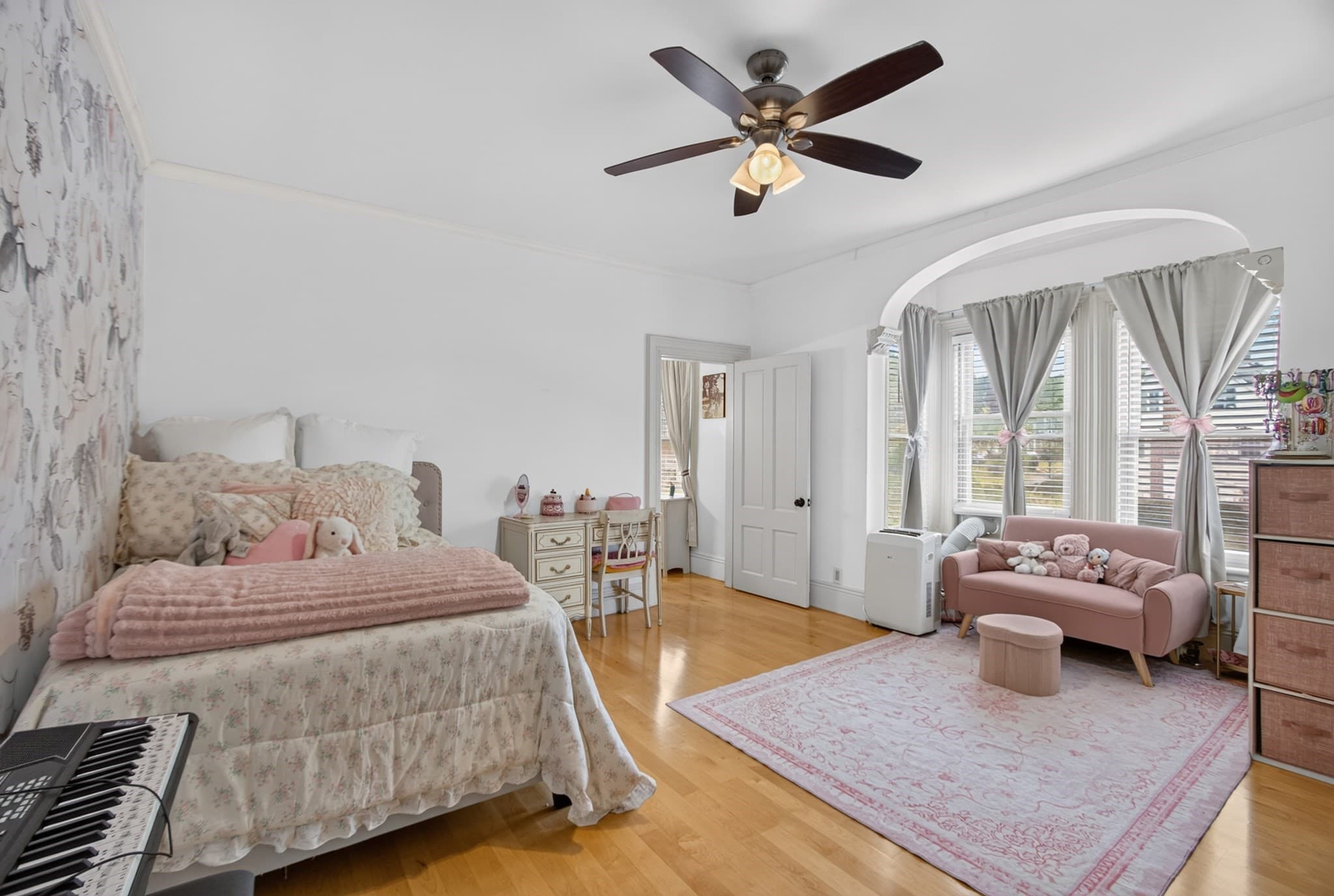 Single Family Residence at 141 Chestnut St, Gardner MA 01440, Gardner, photo 31 of 42