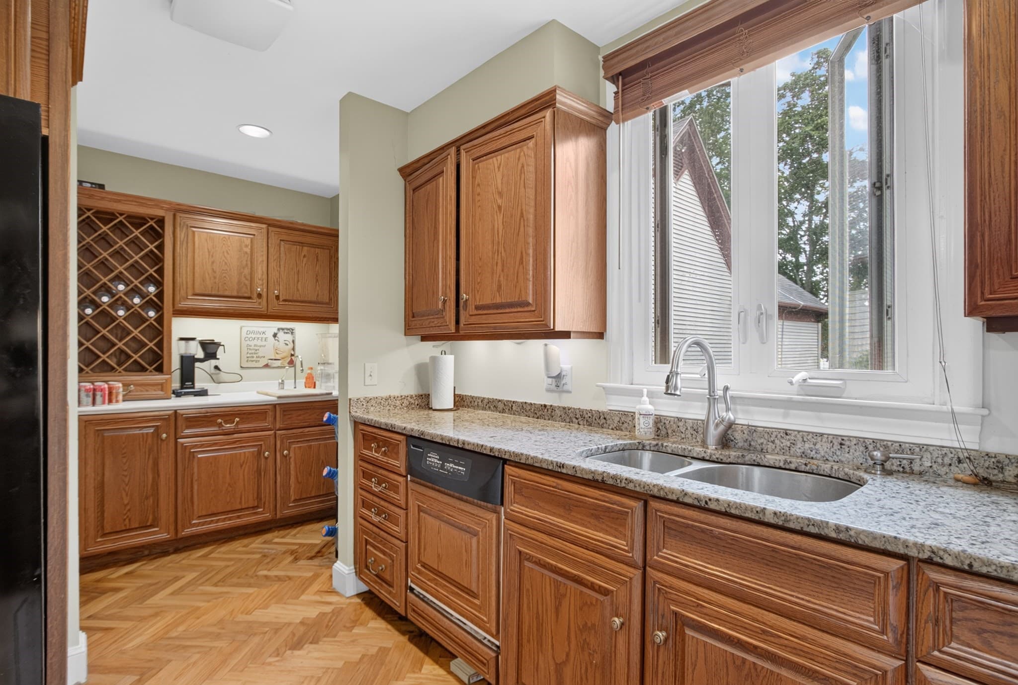 Single Family Residence at 141 Chestnut St, Gardner MA 01440, Gardner, photo 8 of 42