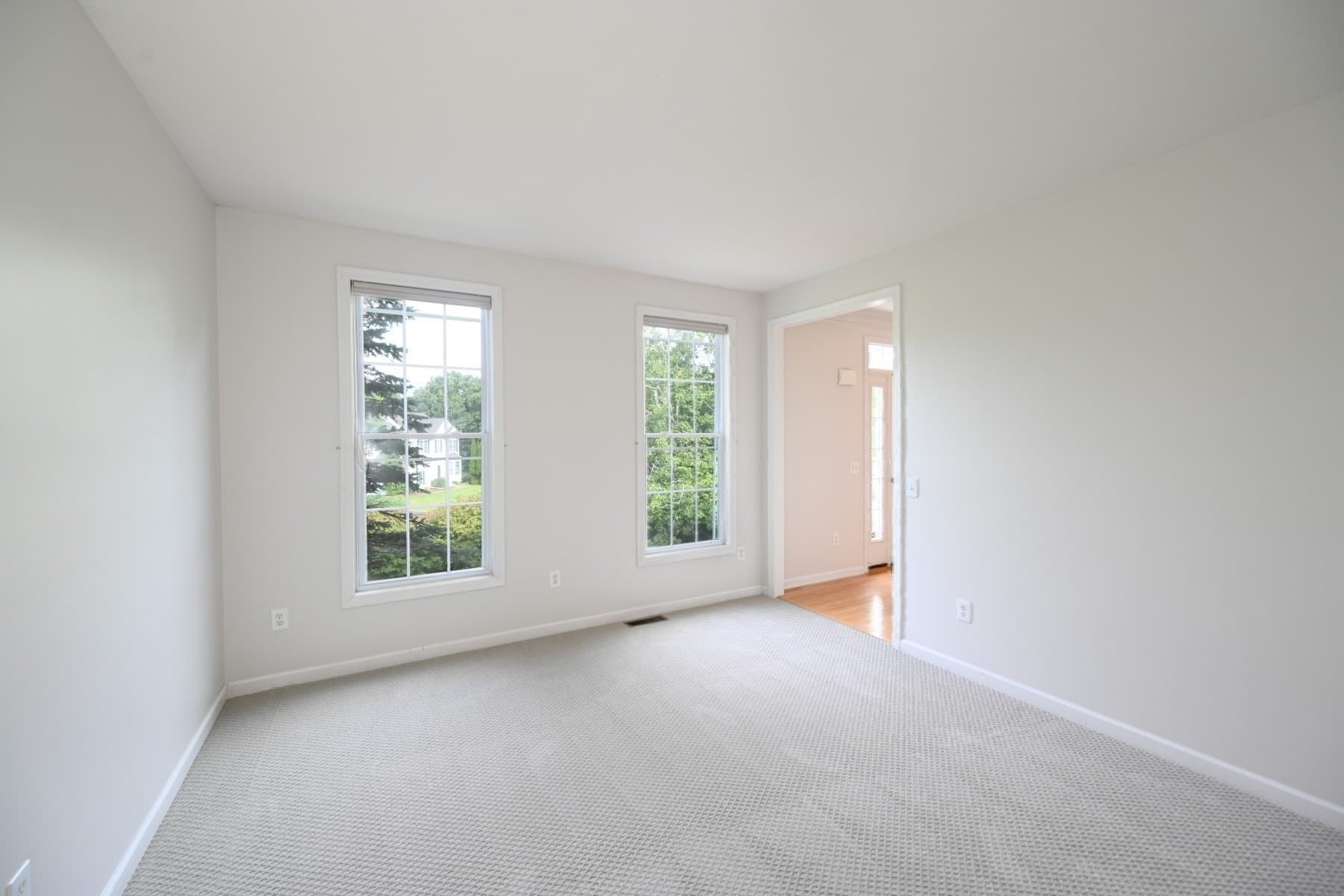 Single Family Residence at 5 Bay Farm Ln, Grafton MA 01560, Grafton, photo 20 of 35