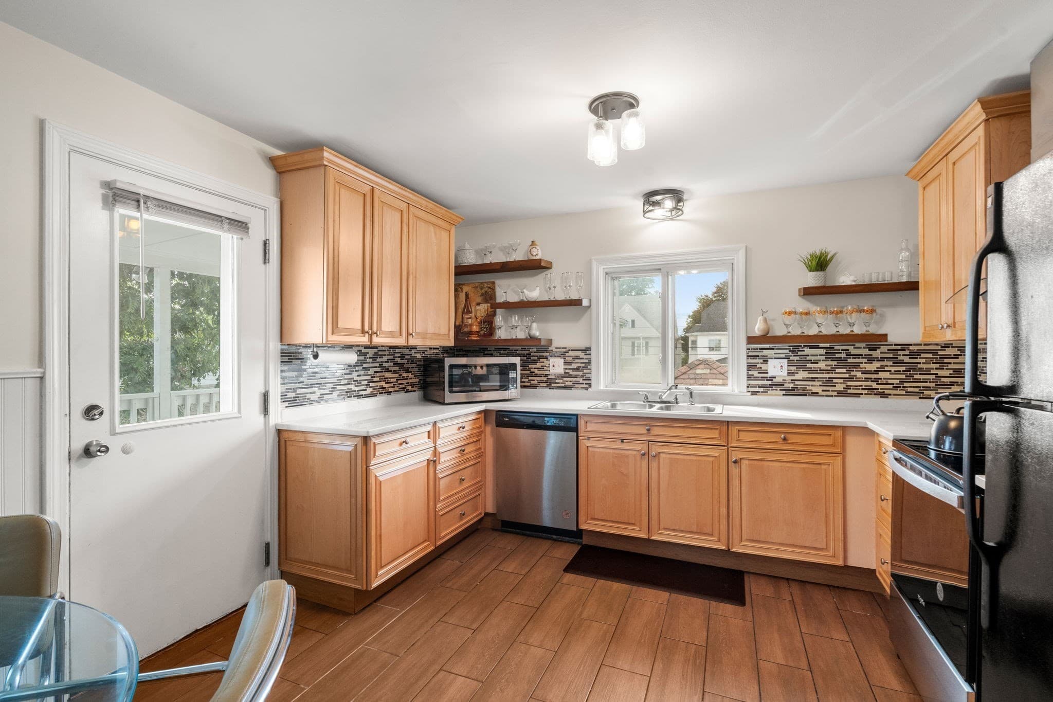 Multi Family at 190 Pleasant St, Winthrop MA 02152, Winthrop, photo 5 of 21