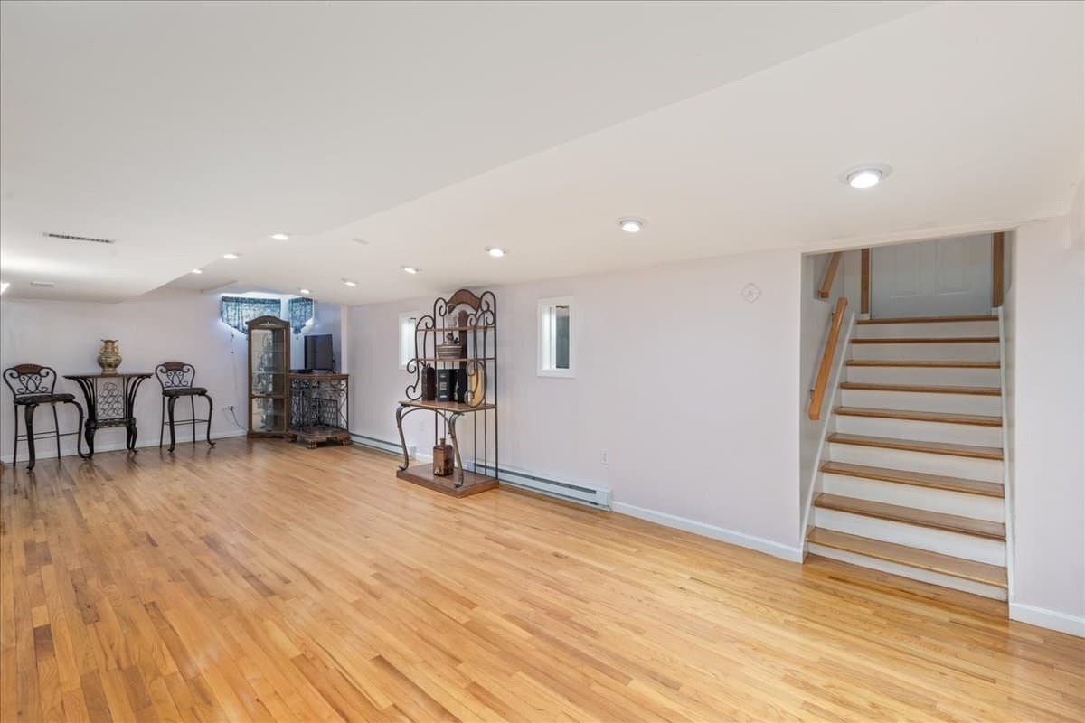 Single Family Residence at 8 Hunter Ave, Methuen MA 01844, Methuen, photo 21 of 29