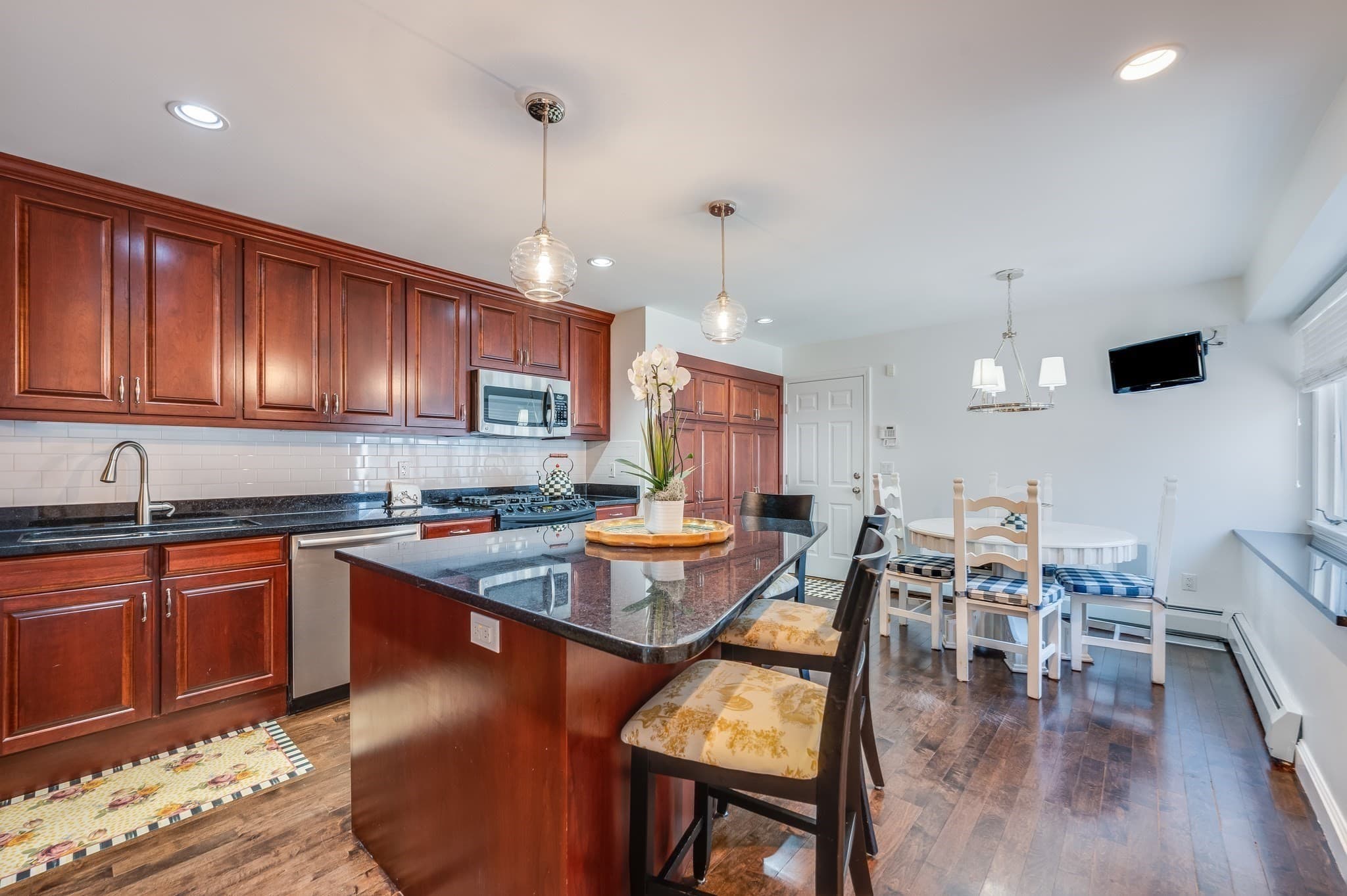 Condominium at 439C Dedham Street # C, Newton MA 02459, Newton, photo 7 of 27