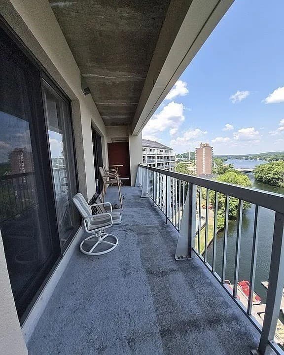 Condominium at 65 Lake Ave # 808, Worcester MA 01604, Worcester, photo 17 of 20