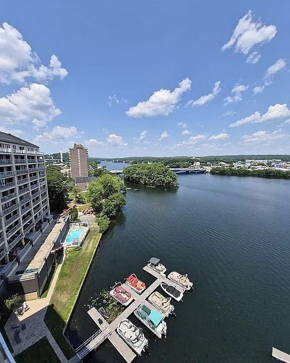 65 Lake Ave # 808, Worcester MA 01604
