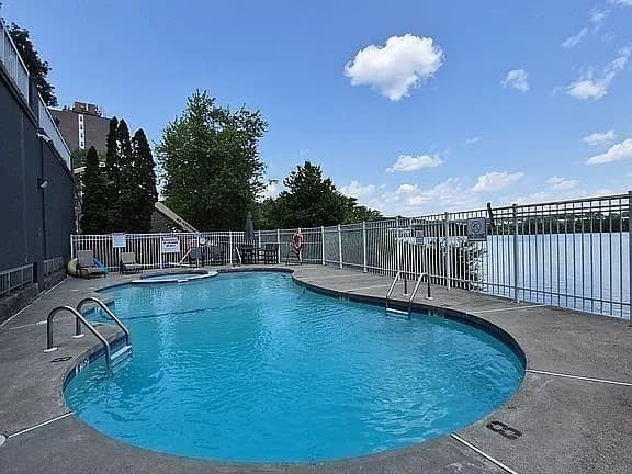 Condominium at 65 Lake Ave # 808, Worcester MA 01604, Worcester, photo 15 of 20