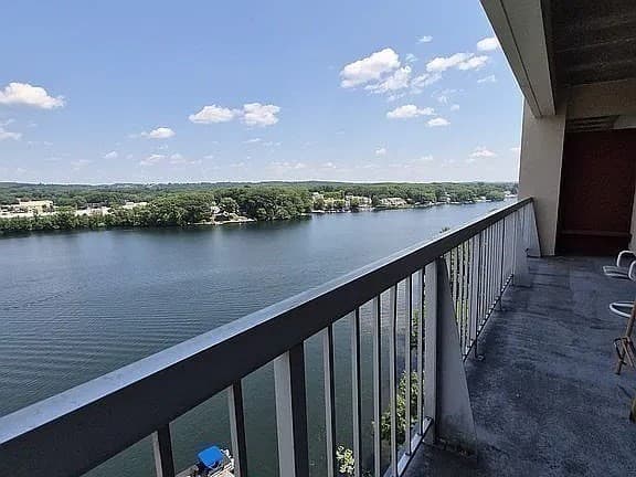 Condominium at 65 Lake Ave # 808, Worcester MA 01604, Worcester, photo 11 of 20