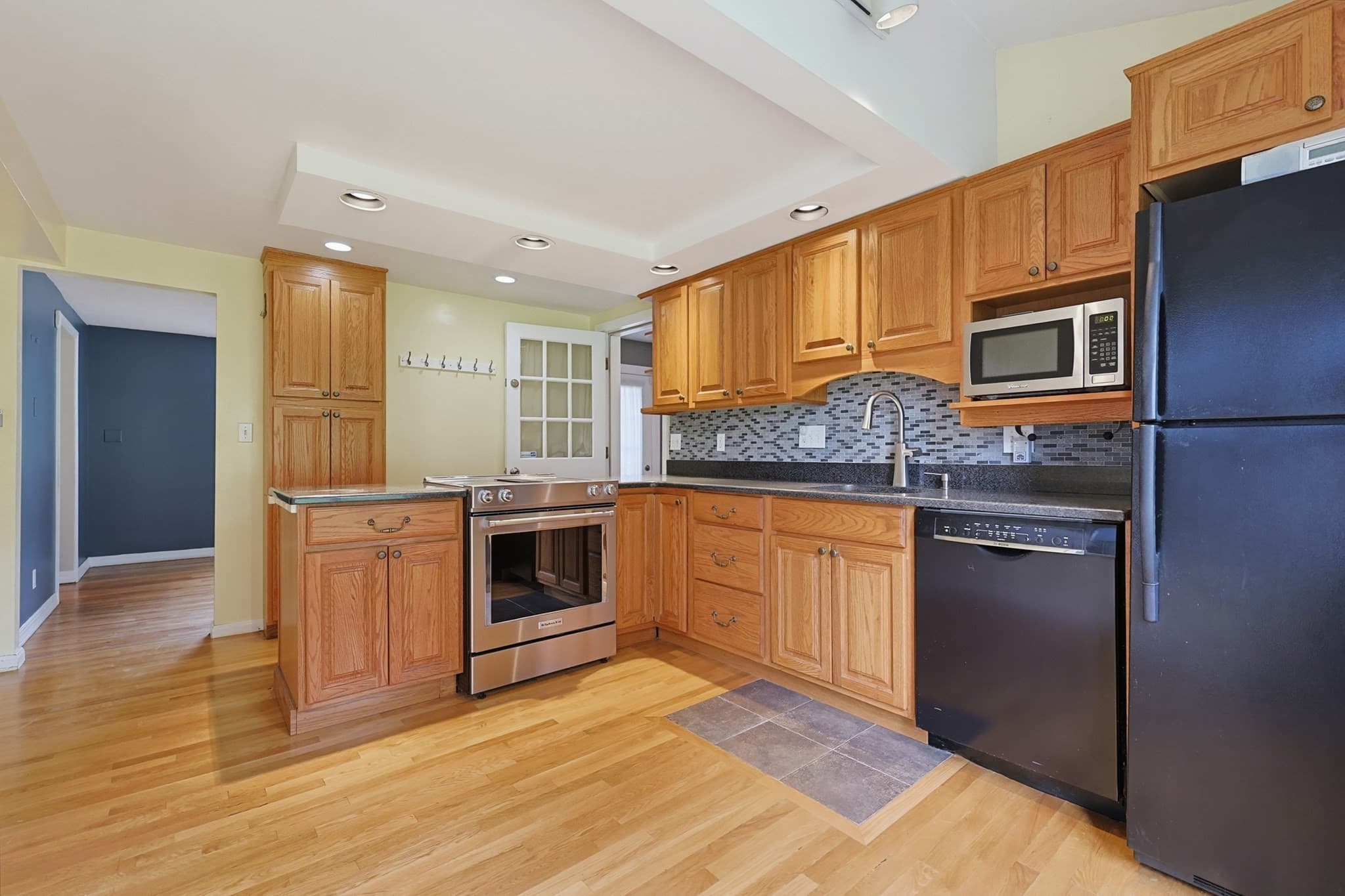 Single Family Residence at 2 Eden Rd, Wayland MA 01778, Wayland, photo 4 of 25
