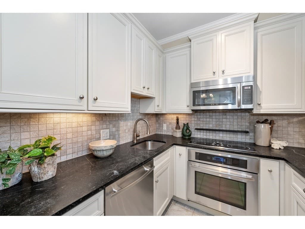 Condominium at 280 Commonwealth Avenue # 108, Boston MA 02116, photo 6 of 17
