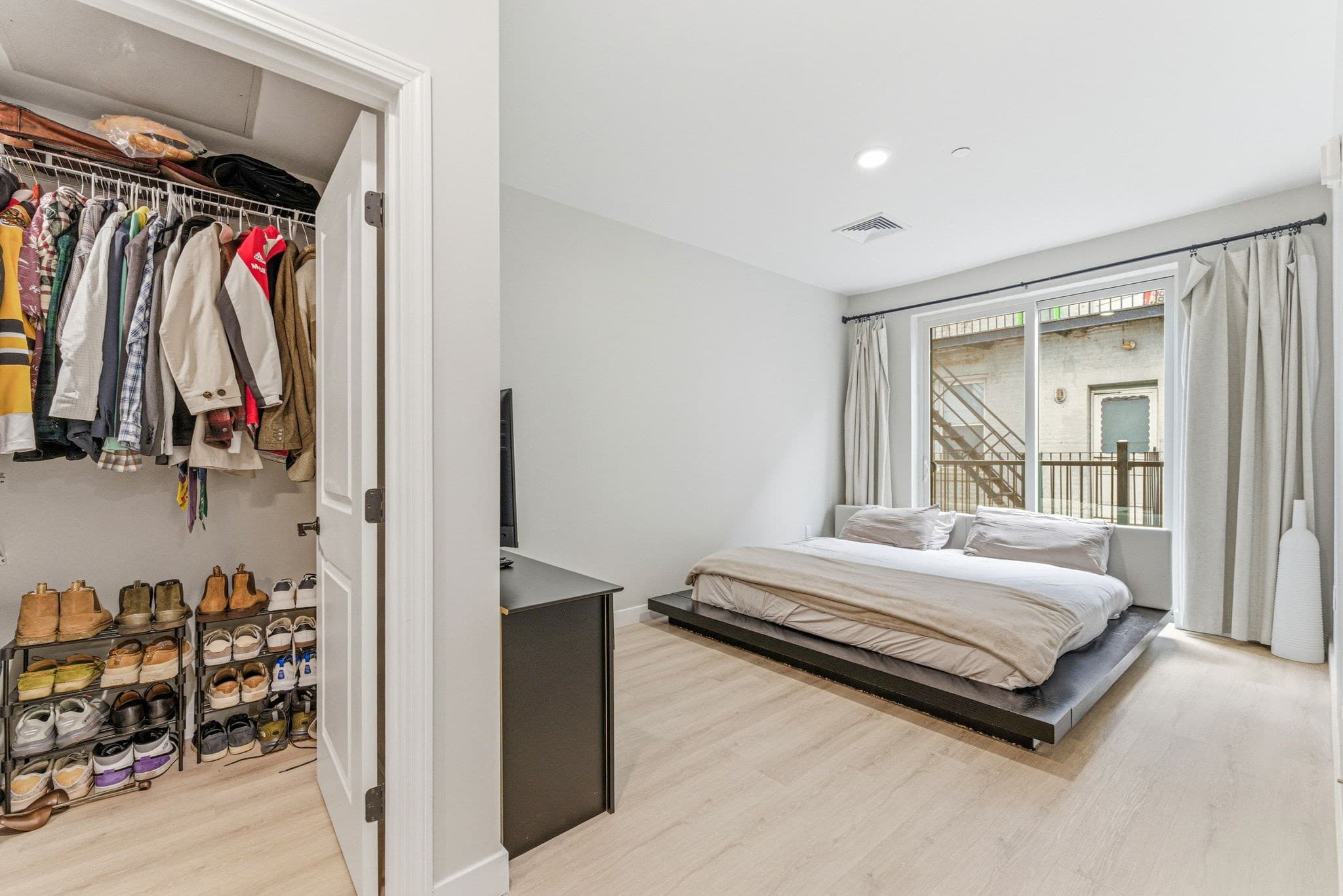 Condominium at 157 Chestnut # 203, Chelsea MA 02150, Chelsea, photo 17 of 28