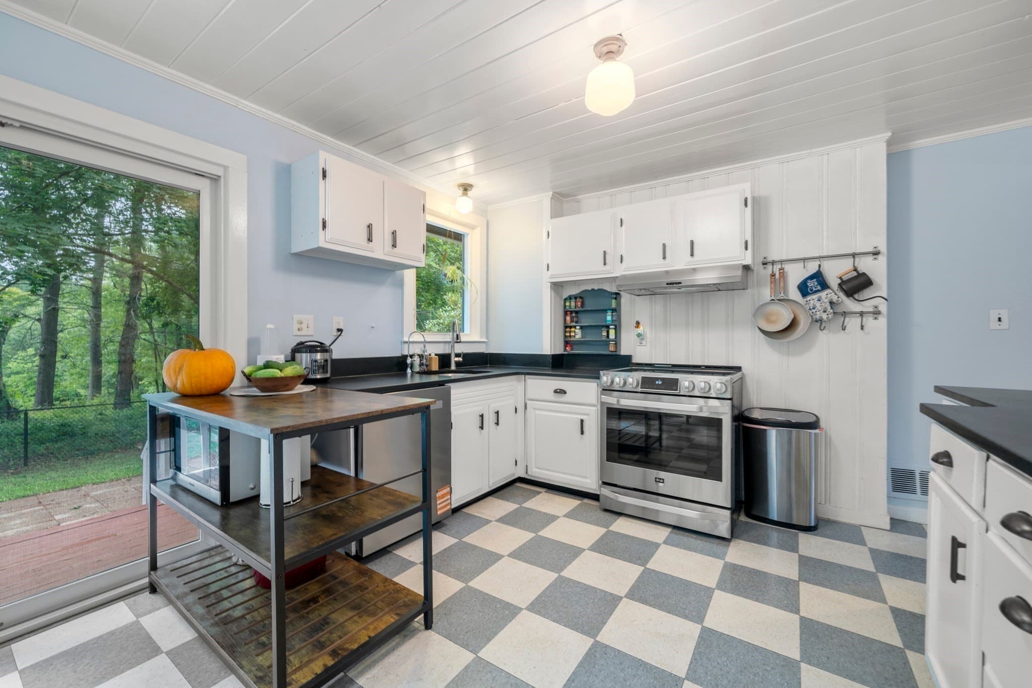 Single Family Residence at 43 Myrtle St, Norfolk MA 02056, Norfolk, photo 14 of 41