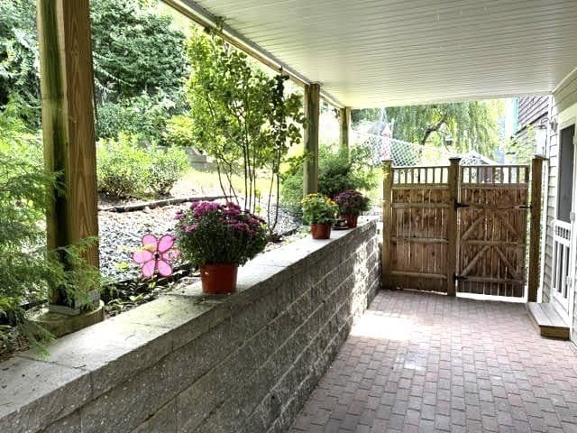 Condominium at 21 Malvern Avenue # 1, Somerville MA 02144, Somerville, photo 16 of 27