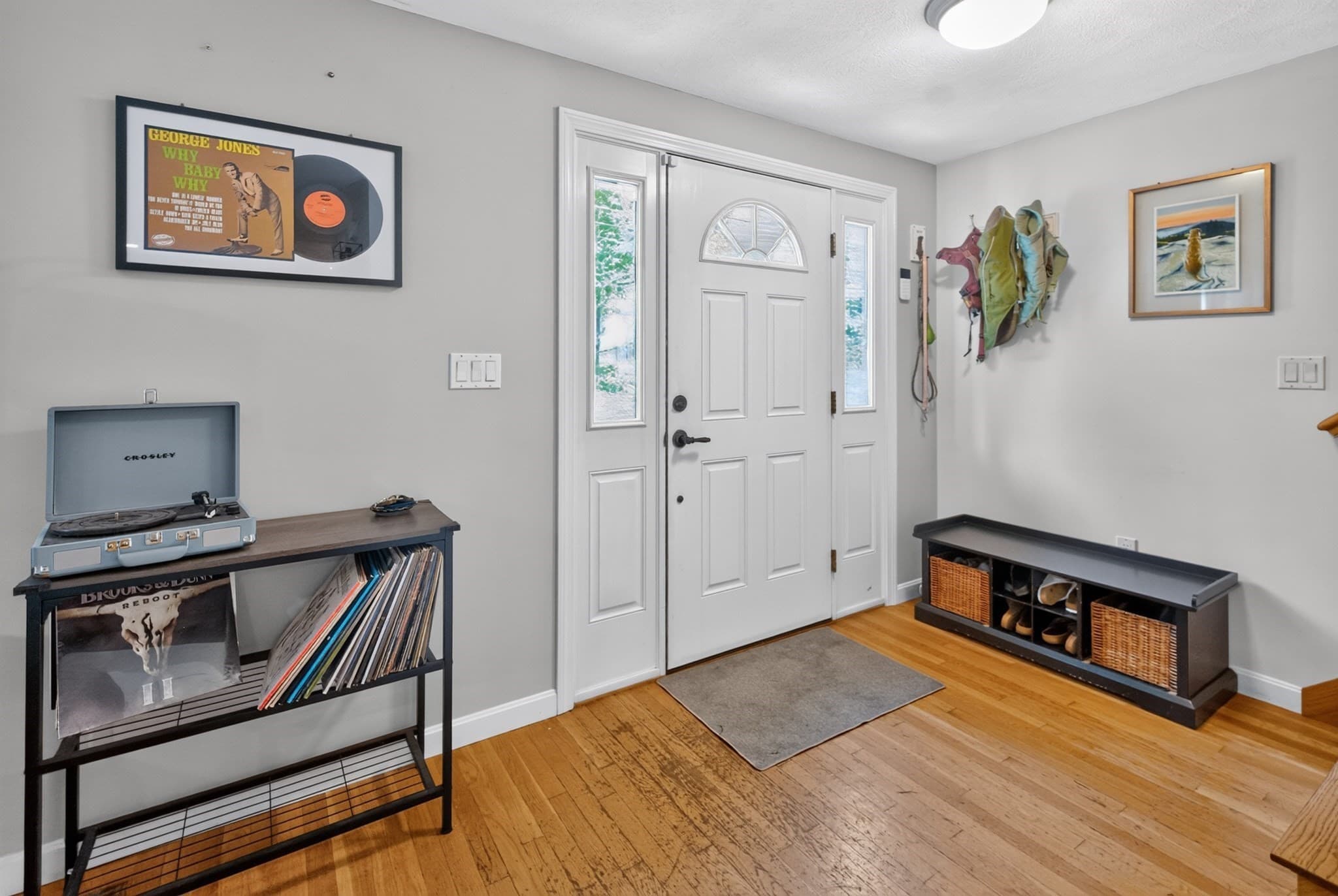 Single Family Residence at 40 Hartford Ave N, Upton MA 01568, Upton, photo 5 of 40