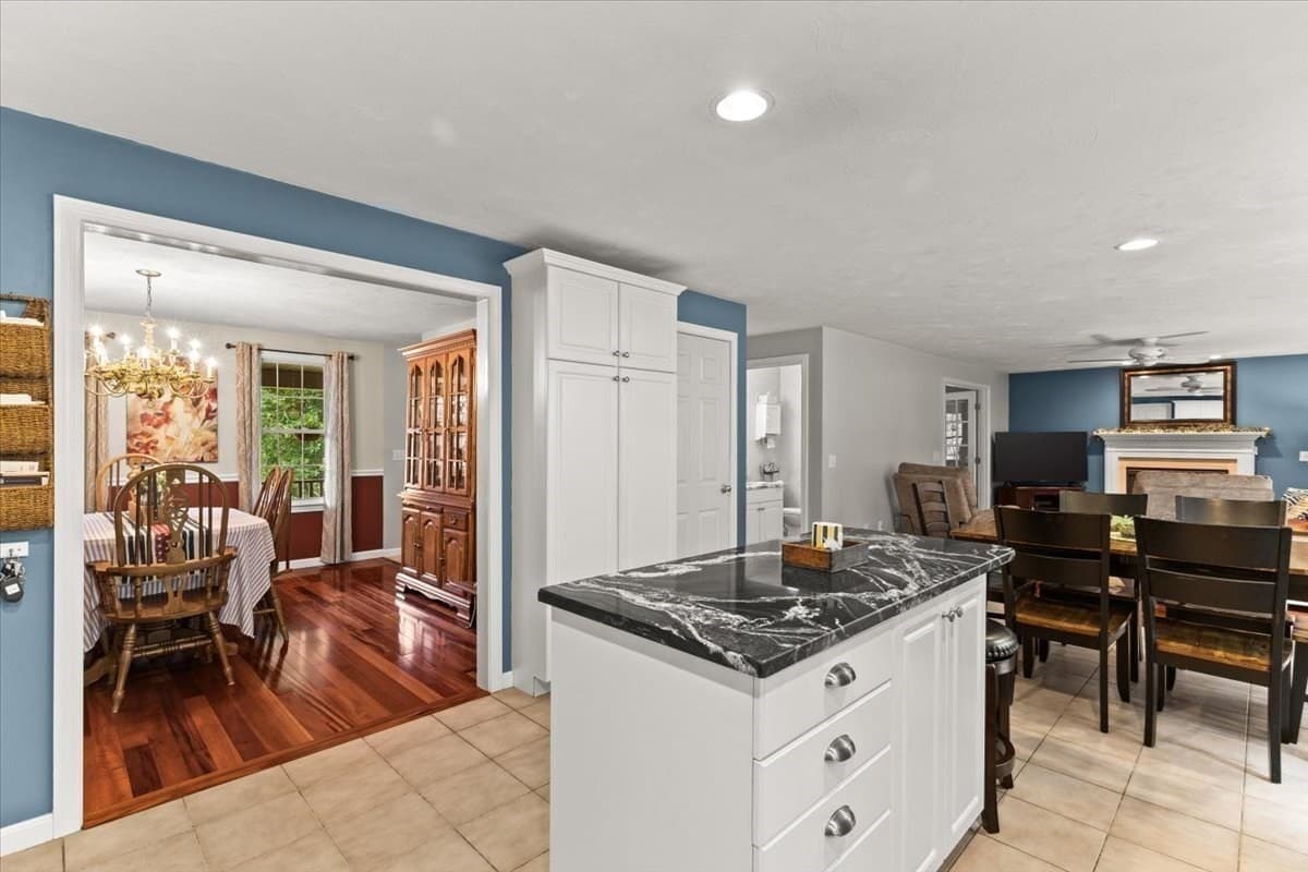 Single Family Residence at 194 Woodlawn Street, Taunton MA 02718, Taunton, photo 12 of 41
